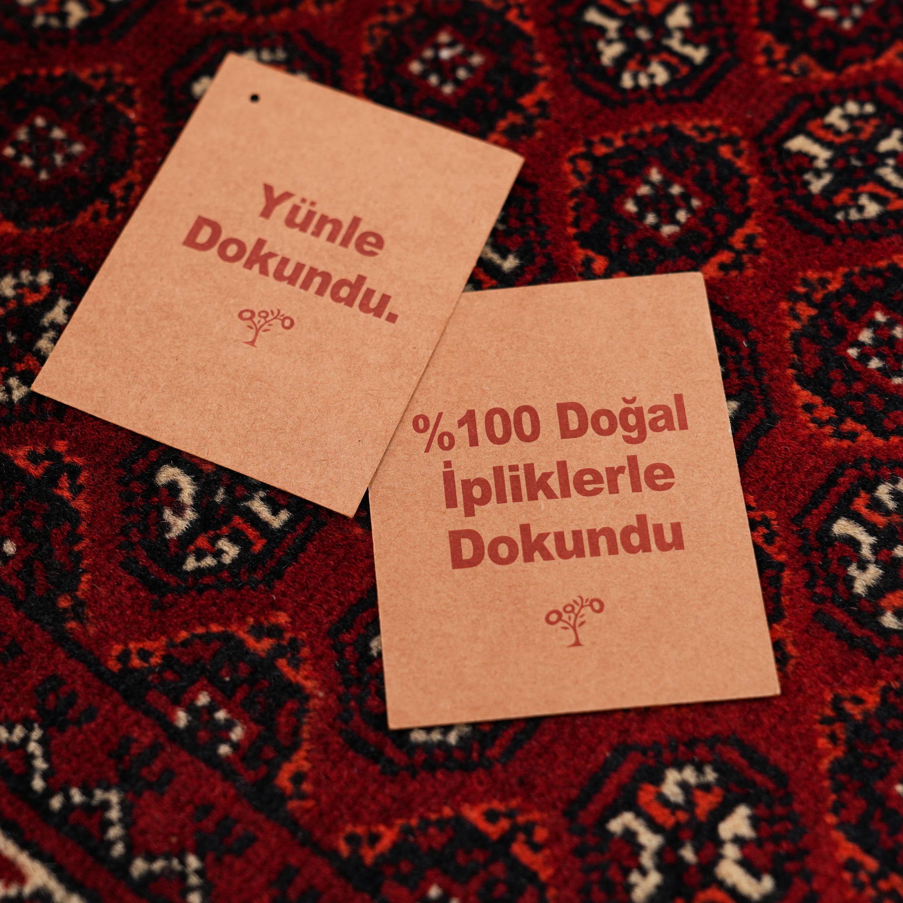 El Dokuma Hoca Roşnai Afgan Desenli Bordo Yün Halı