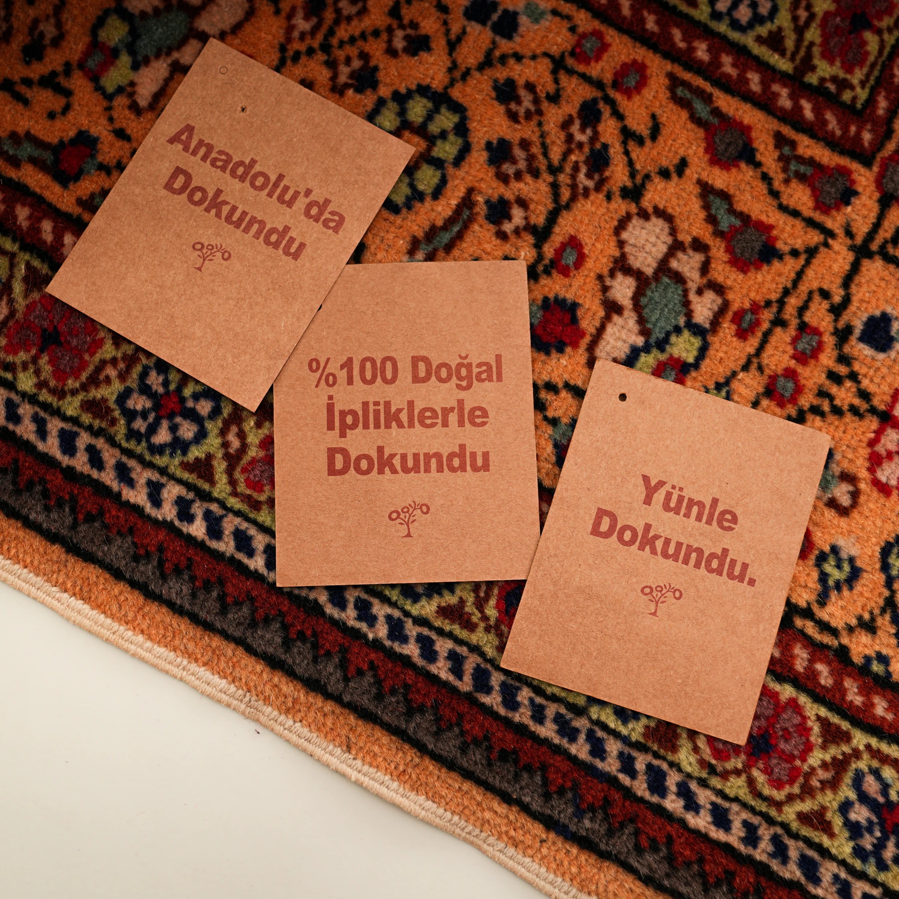 El Dokuma Kayseri Bünyan Sandık Eskisi Kırmızı Yün Halı