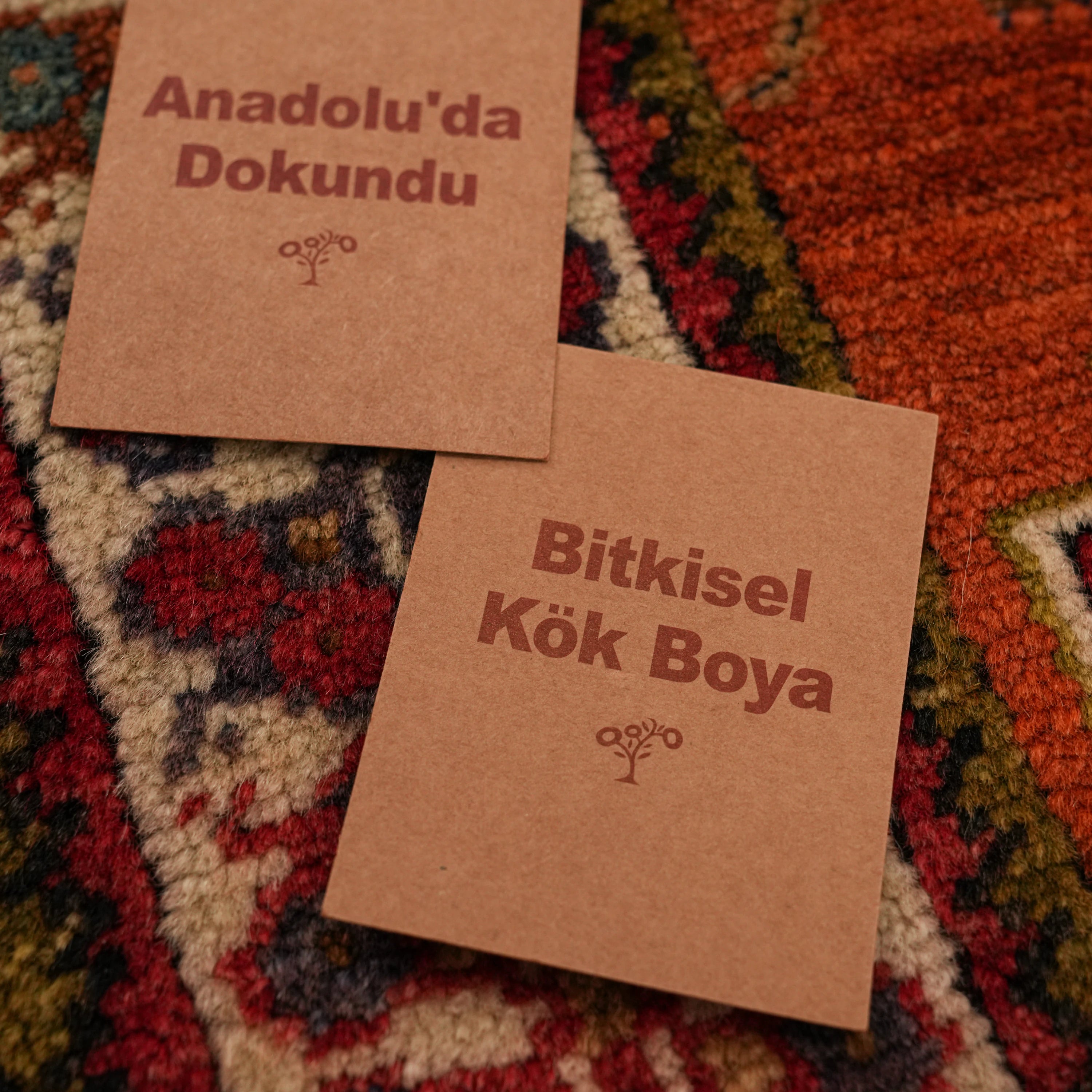 El Dokuma Kök Boyalı 90+ Yaş Afyon Antik Dazkırı Halısı