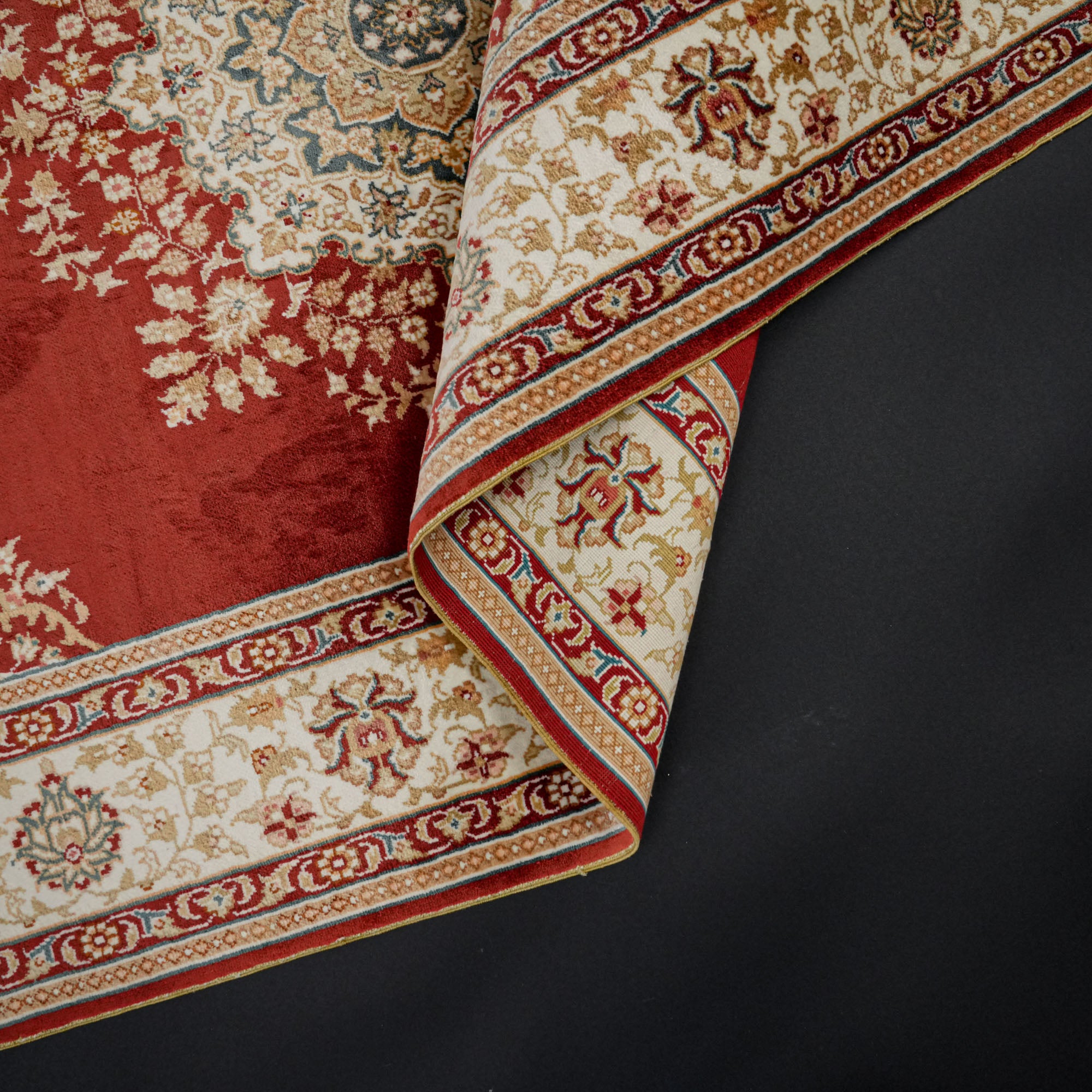 Handwoven Medallion Patterned Silk Red Rug