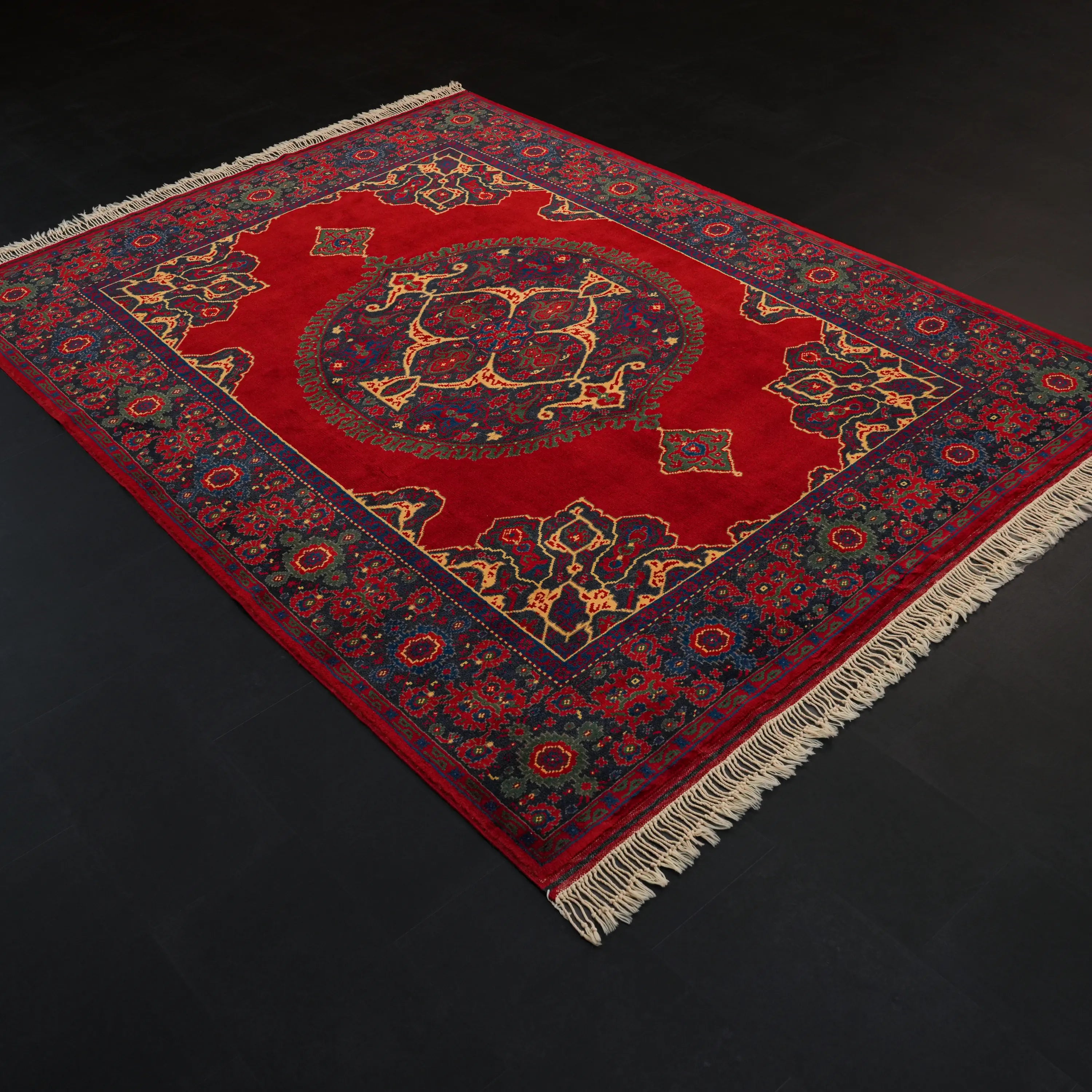 Handwoven Medallion Uşak Pattern Custom Made Root Dyed Wool Rug