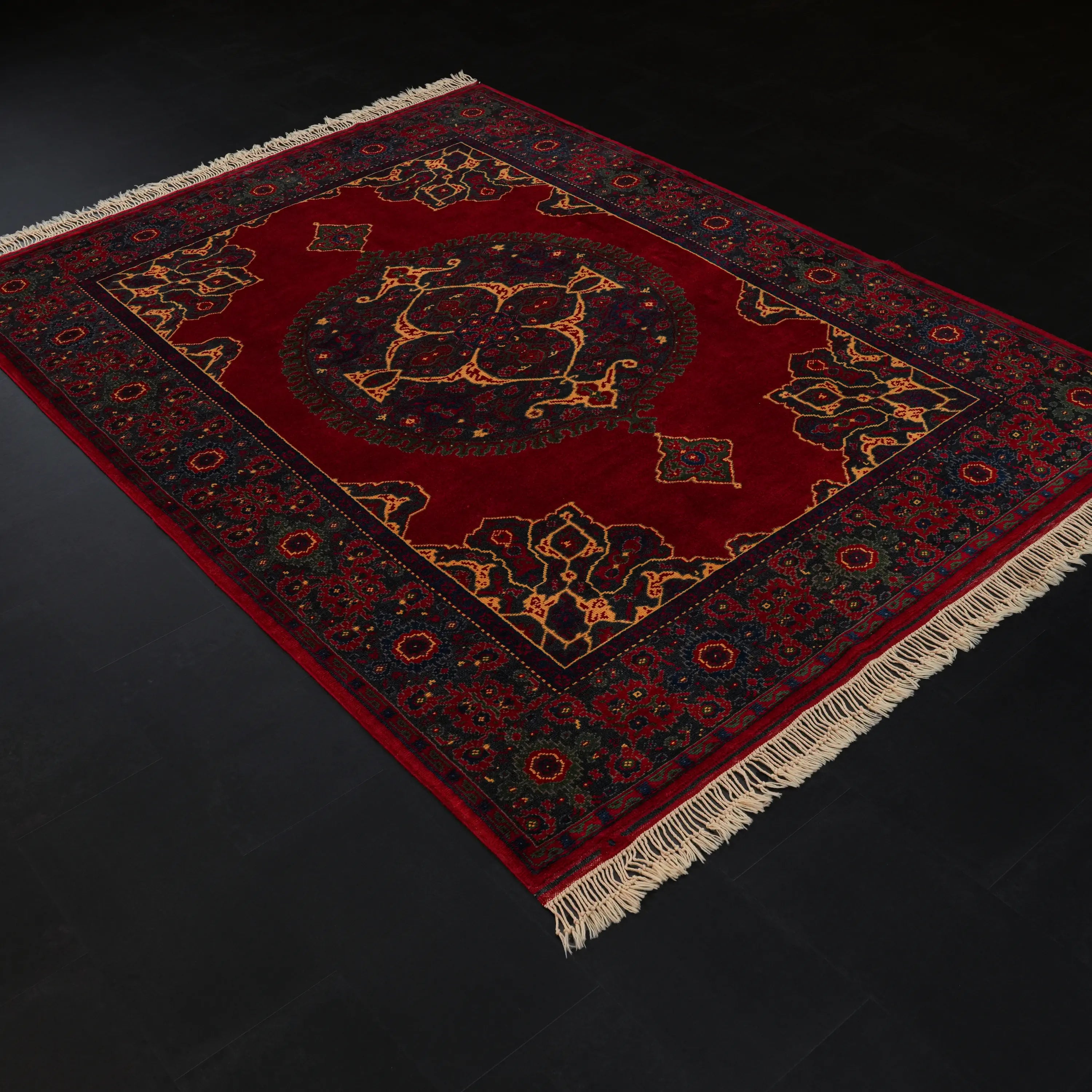 El Dokuma Madalyon Uşak Desenli Özel İmalat Kök Boyalı Yün Halı