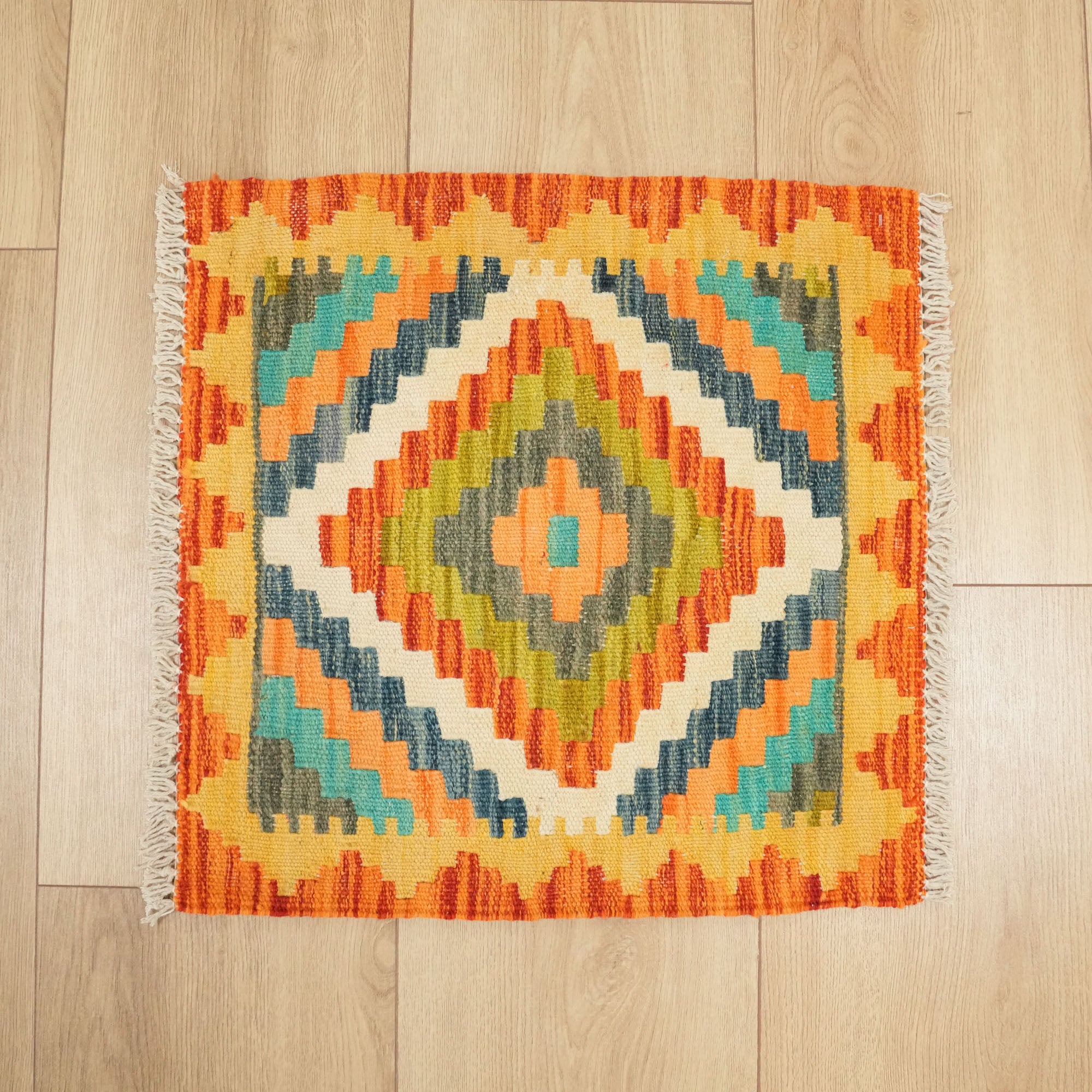 El Dokuma Rengarenk Otantik Desenli Yün Etnik Minder