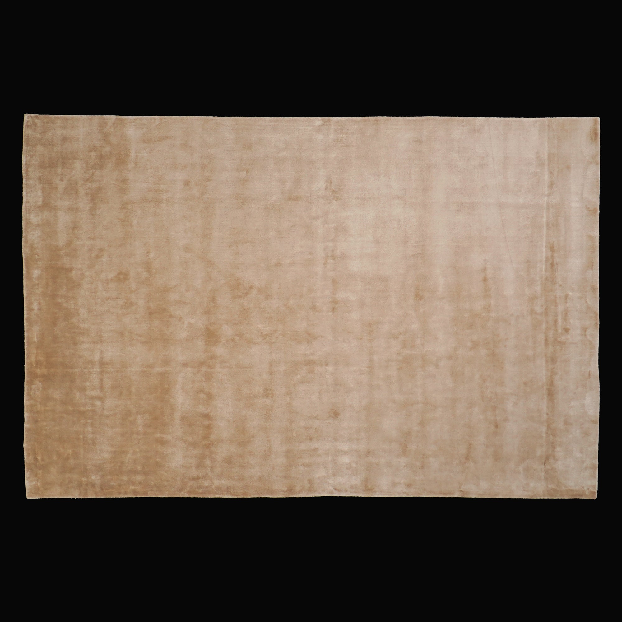 Tezgah Dokuma Sade Desenli Bej Viskon Halı