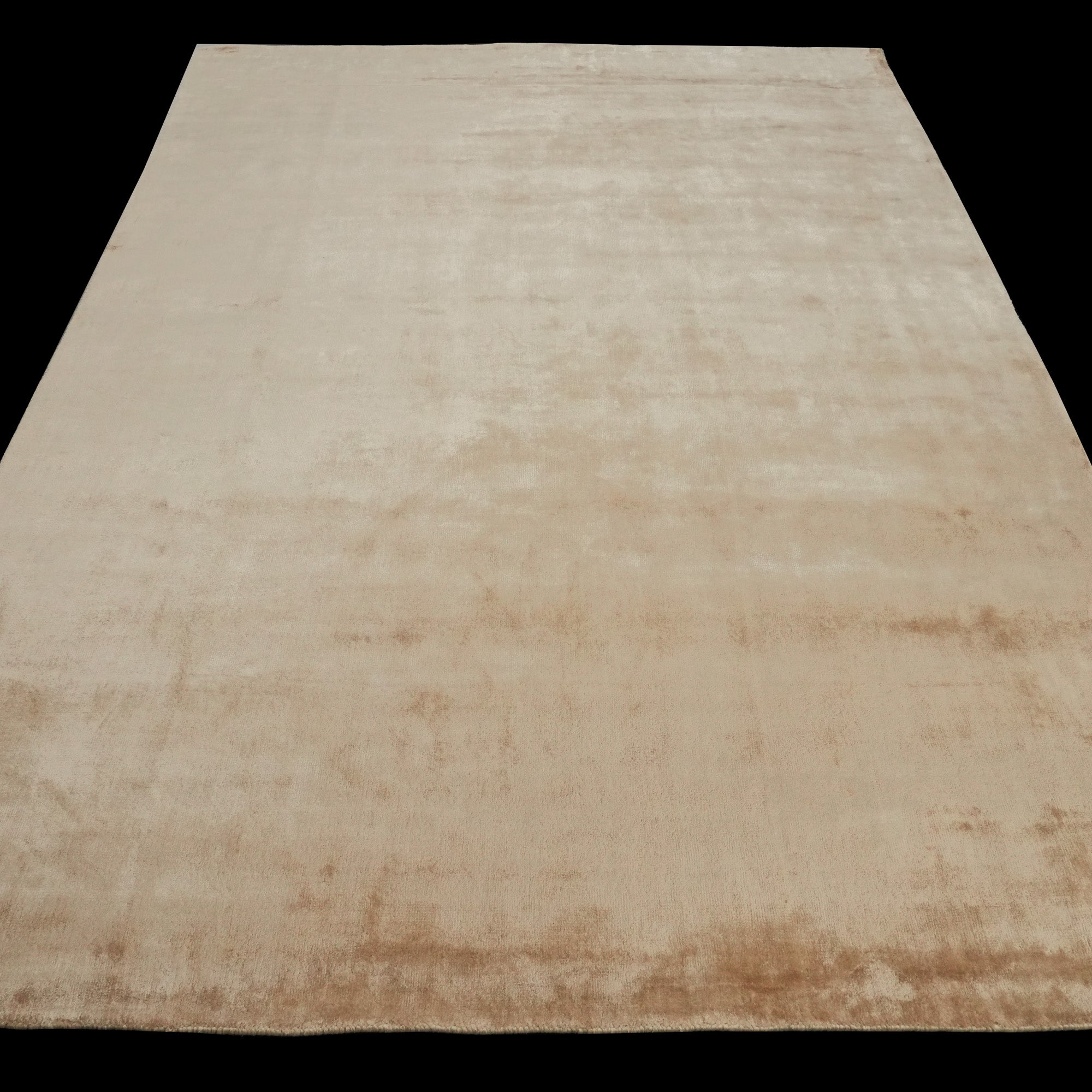 Tezgah Dokuma Sade Desenli Bej Viskon Halı