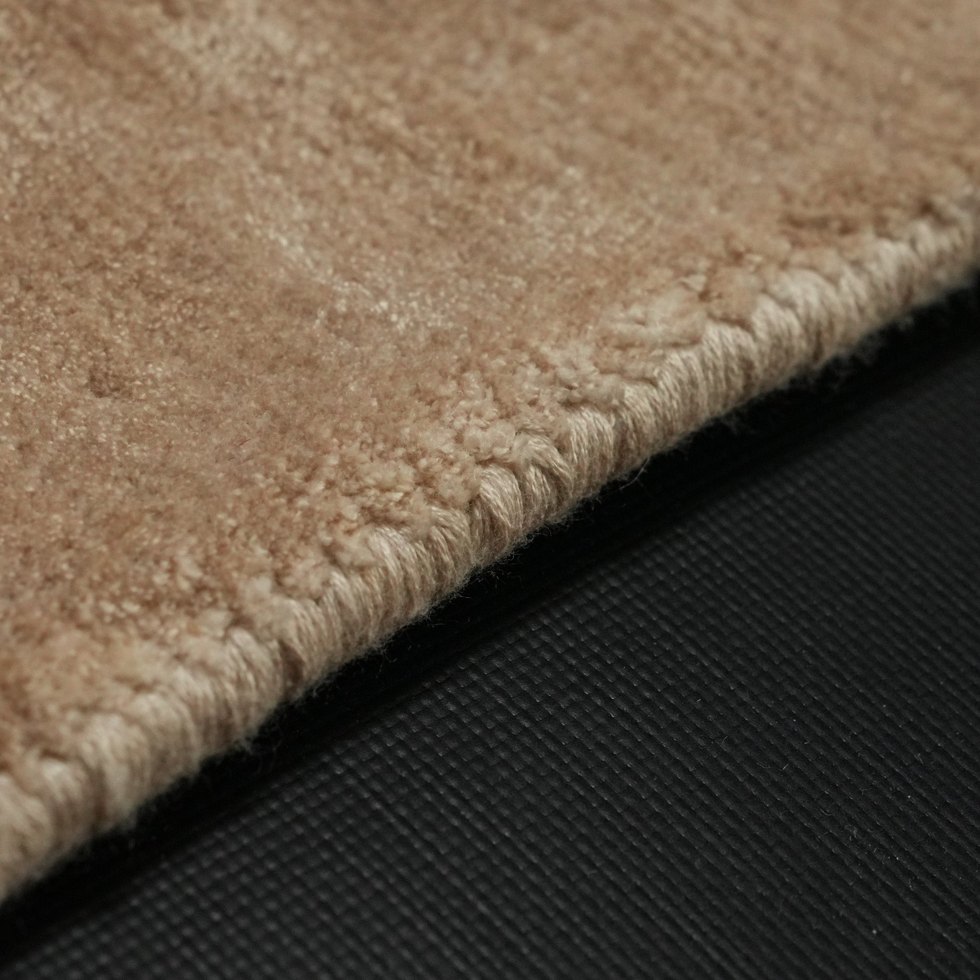 Tezgah Dokuma Sade Desenli Bej Viskon Halı