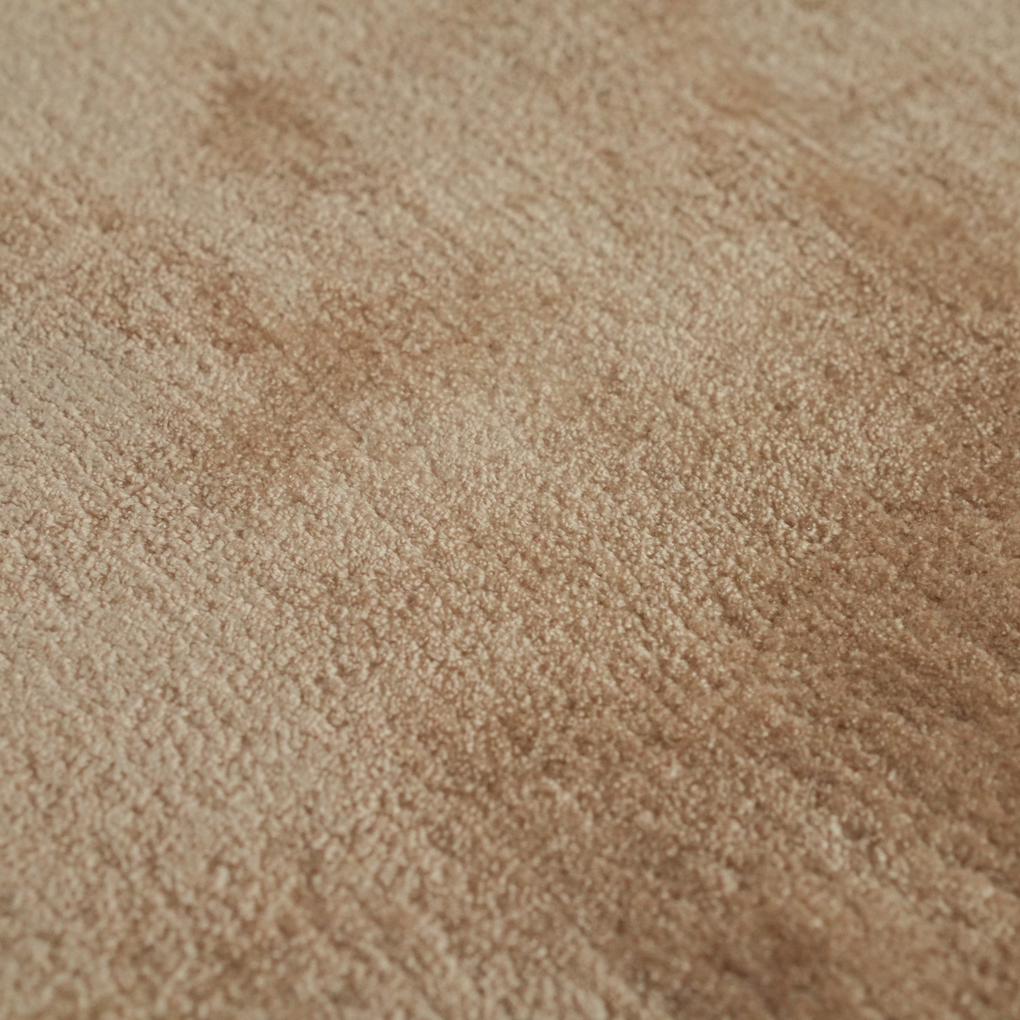 Tezgah Dokuma Sade Desenli Bej Viskon Halı