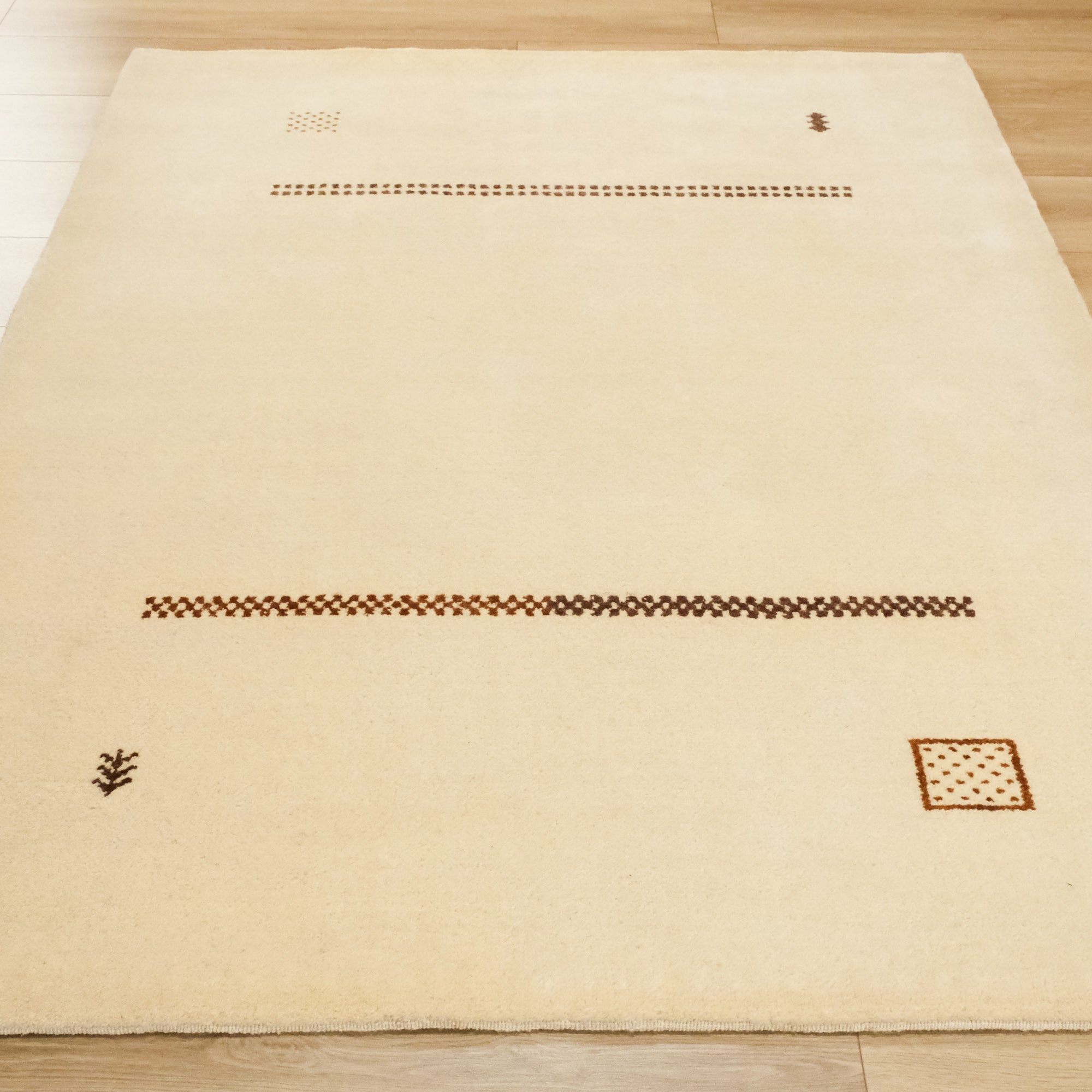 Plain Design Hand Woven Carpet