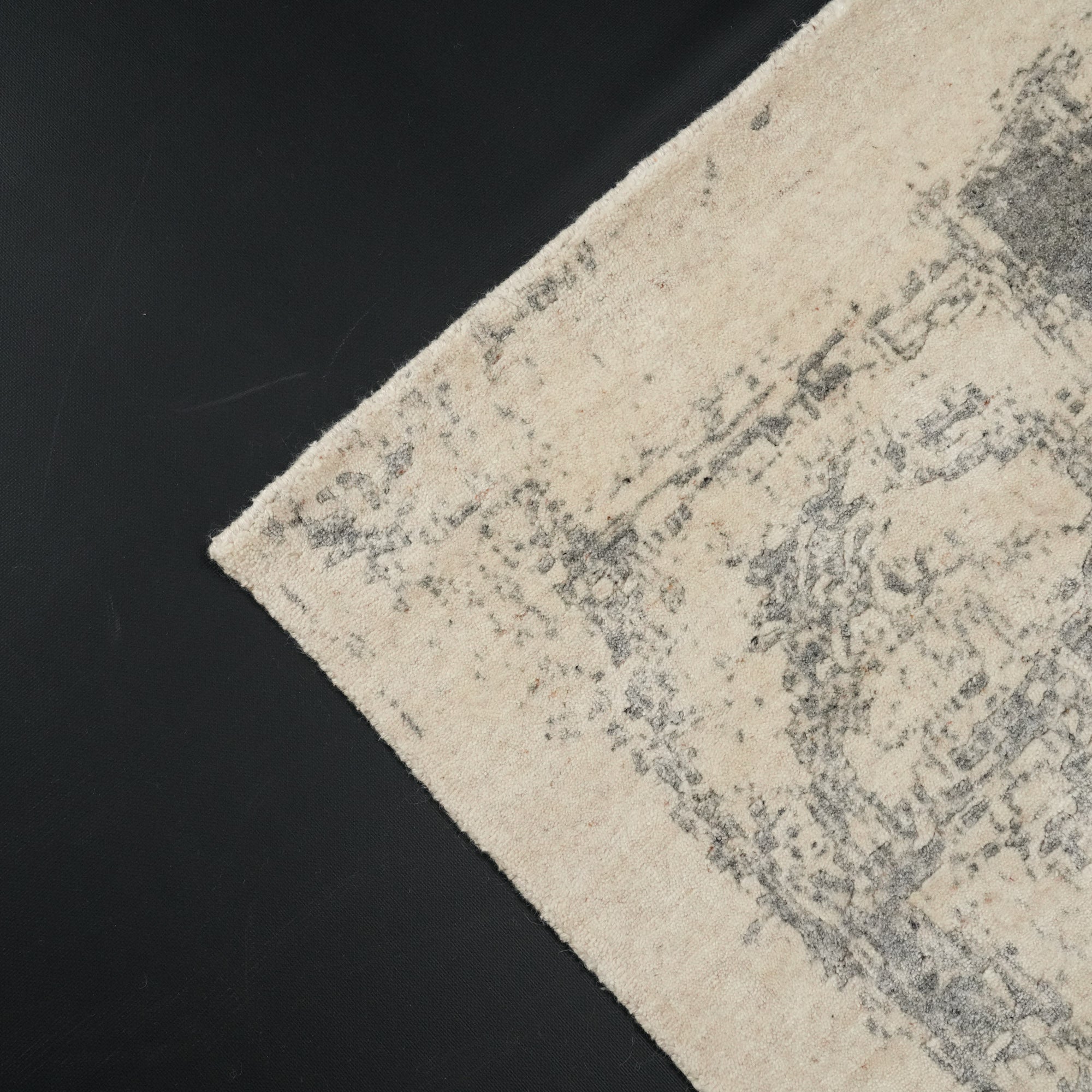 Handwoven Abstract Patterned Gray Rug