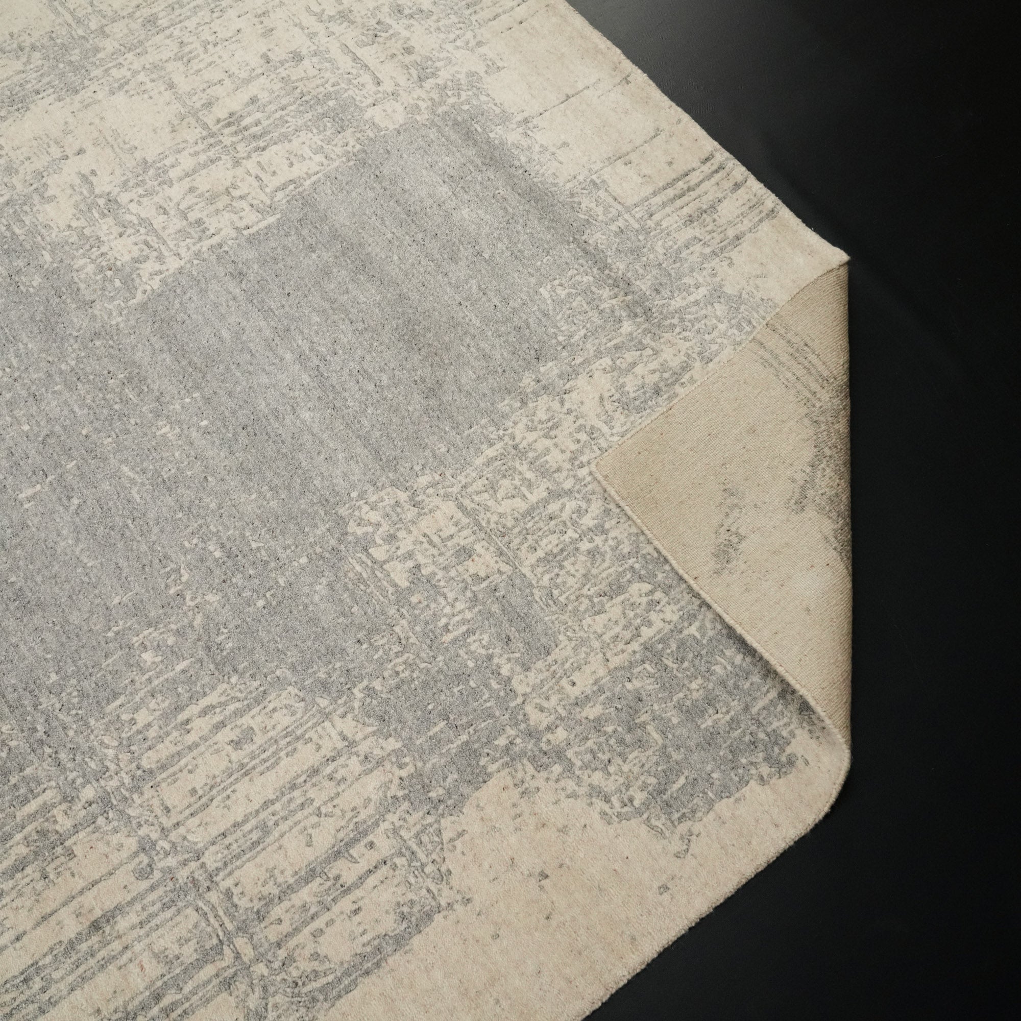 Handwoven Abstract Patterned Gray Rug