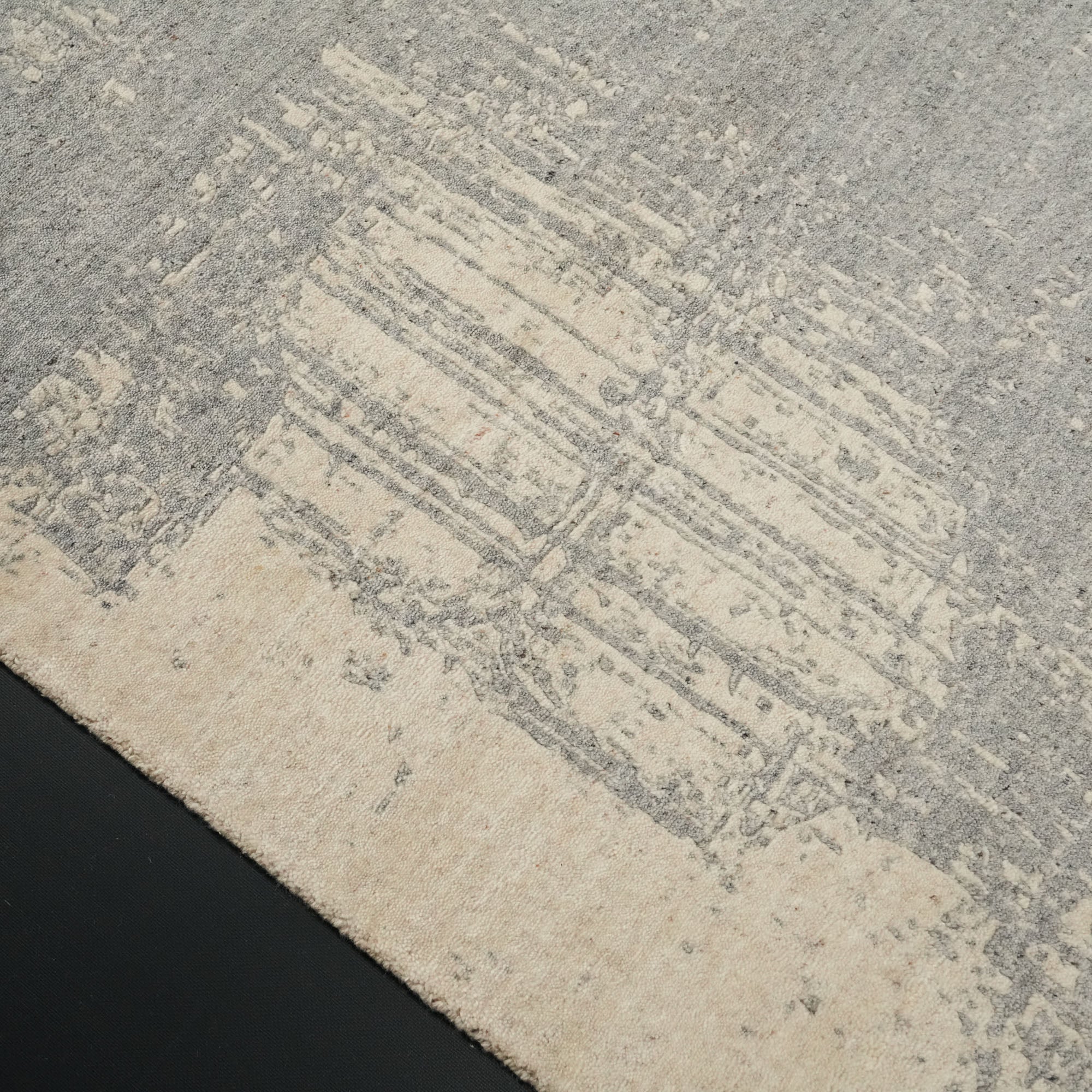 Handwoven Abstract Patterned Gray Rug