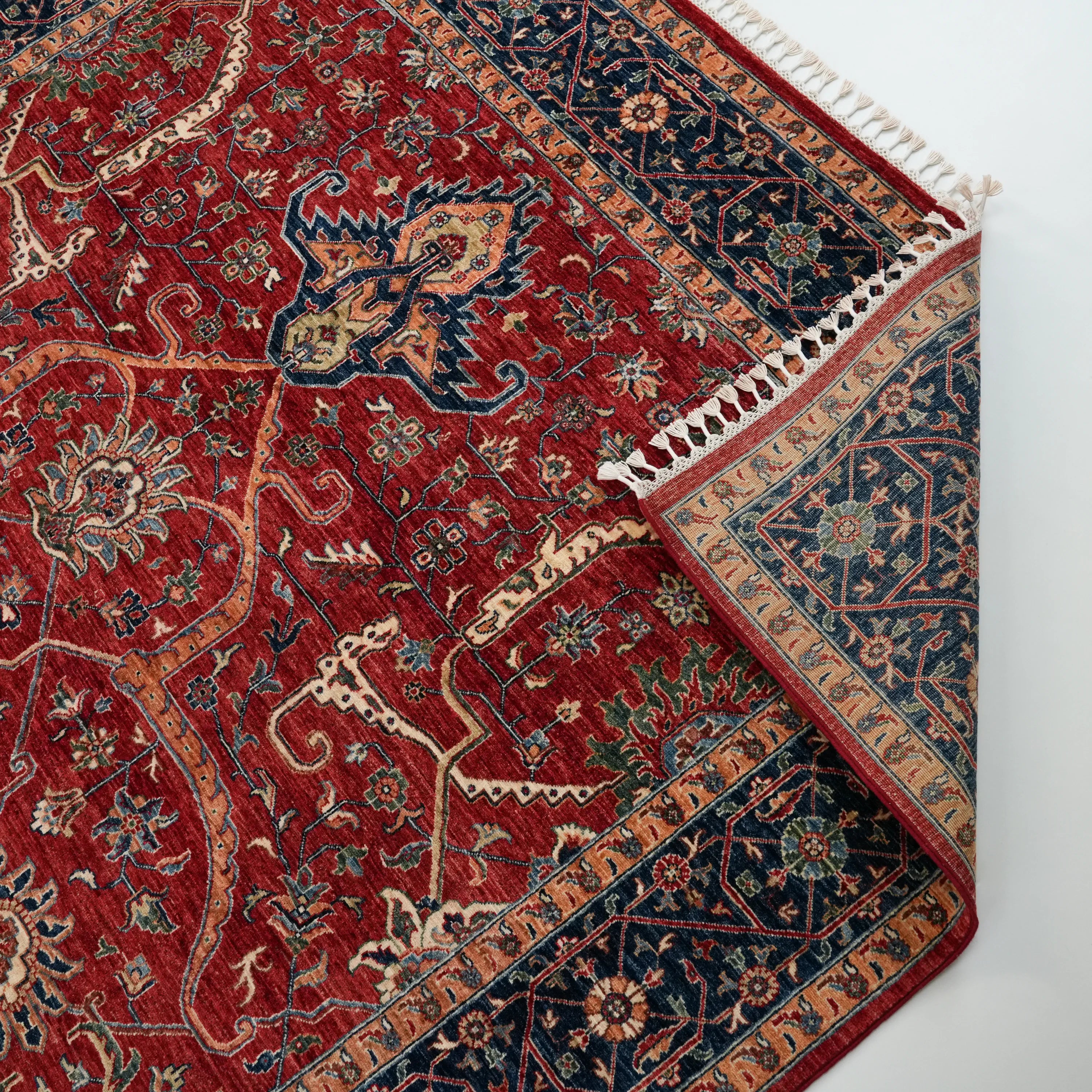 El Dokuma Uşak Desenli Kırmızı Yün Halı