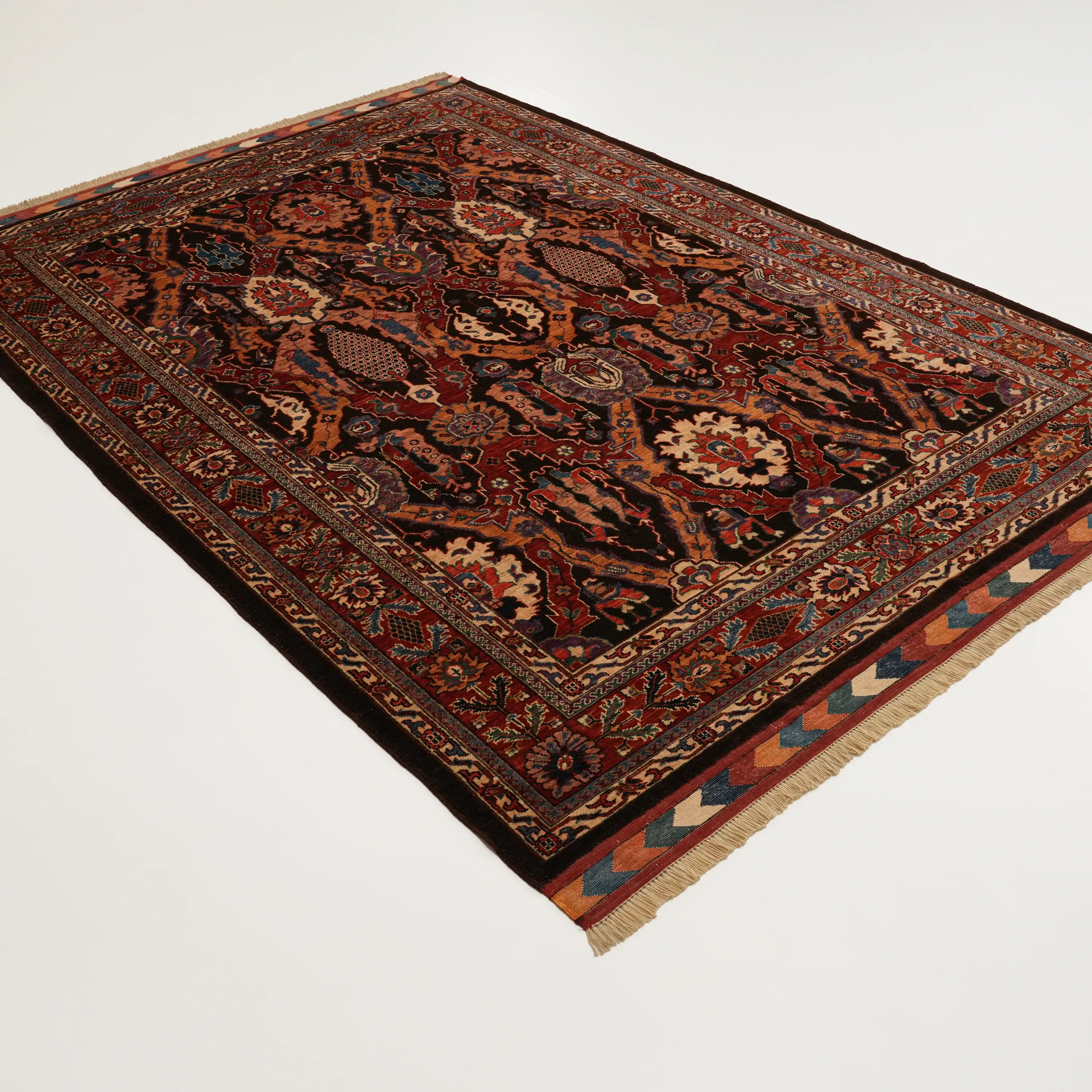 El Dokuma Uşak Desenli Yün Rengarenk Halı