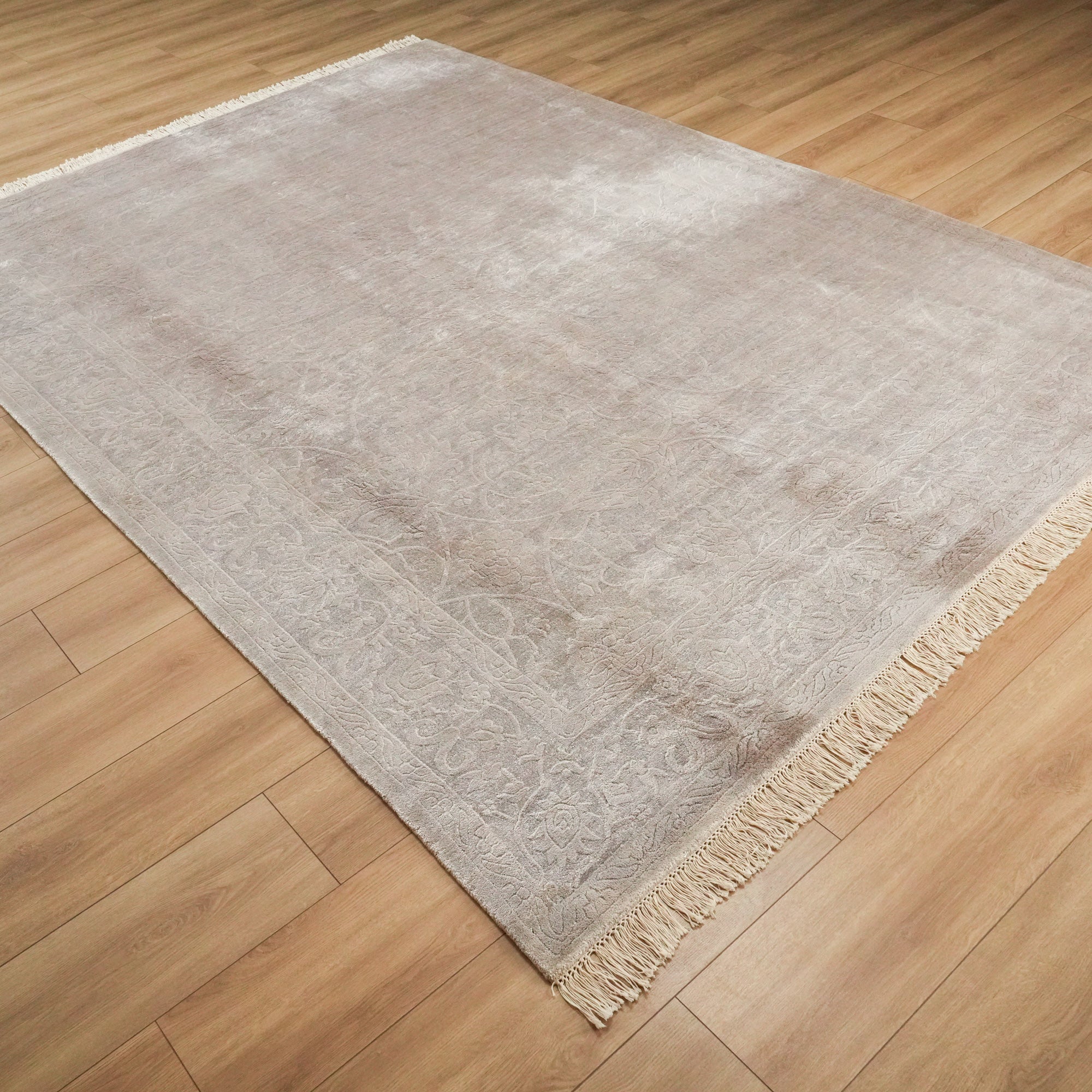 Tezgah Dokuma Vintage Desenli Gümüş Bambu Halı