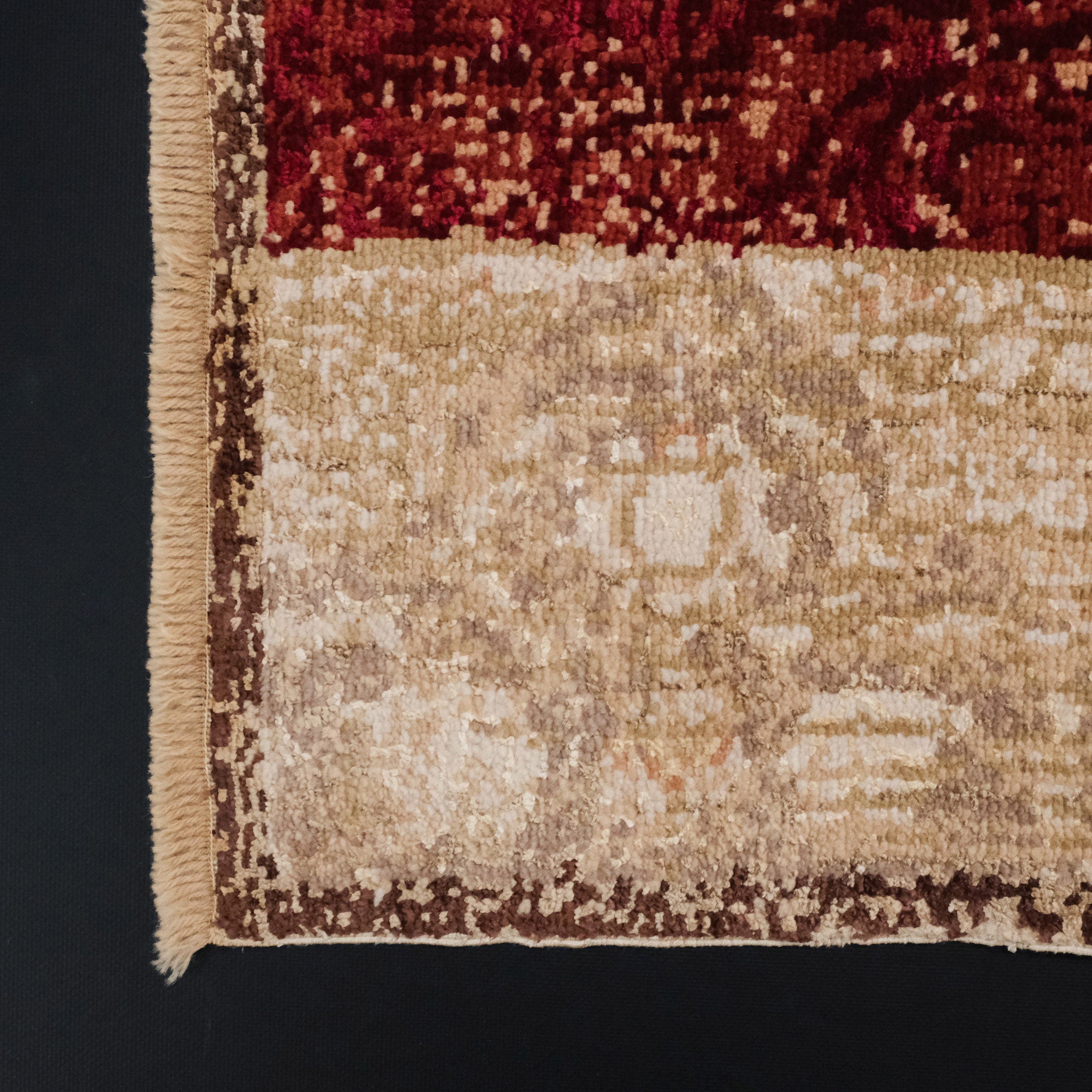 El Dokuma Vintage Desenli İpekli Yün Halı