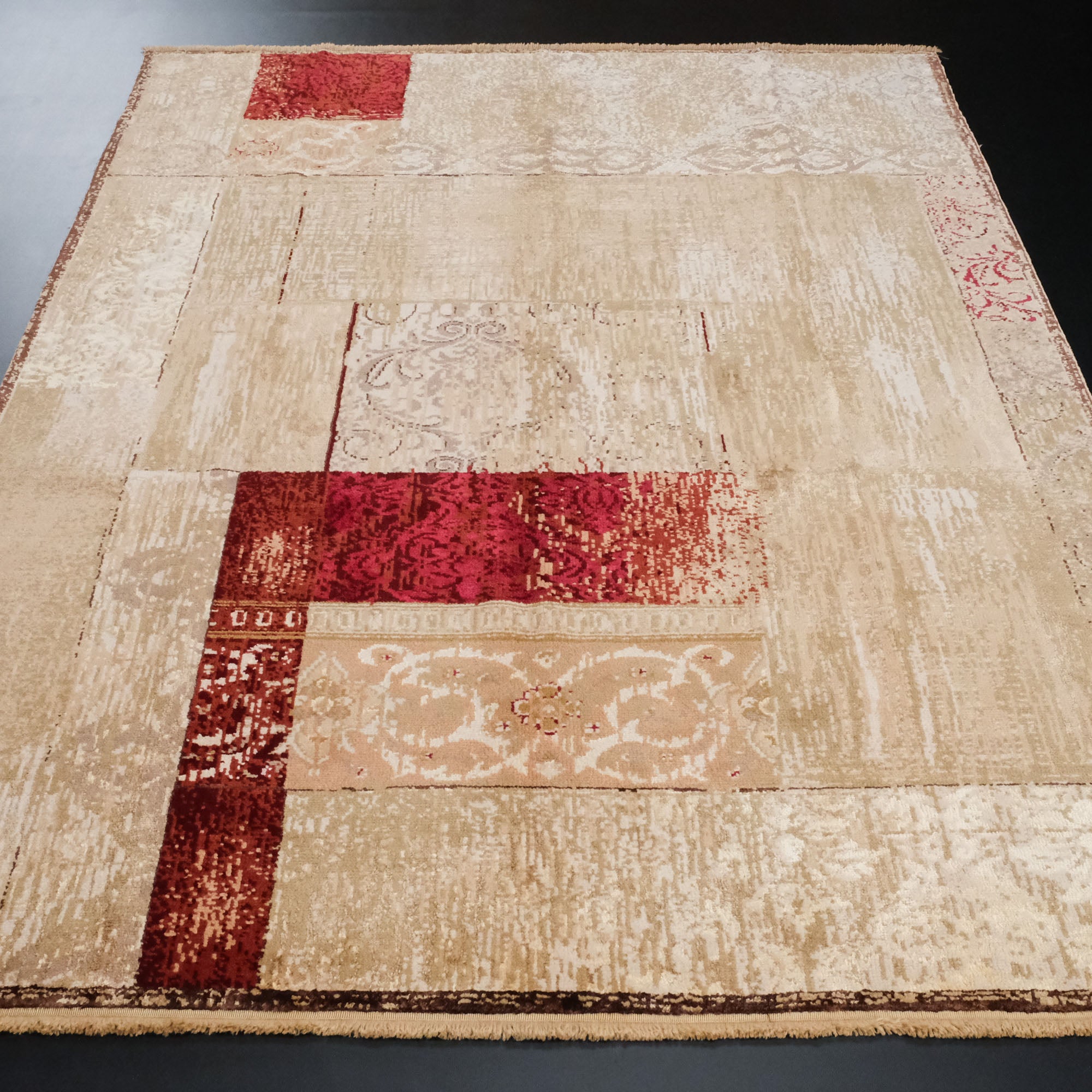 El Dokuma Vintage Desenli İpekli Yün Halı