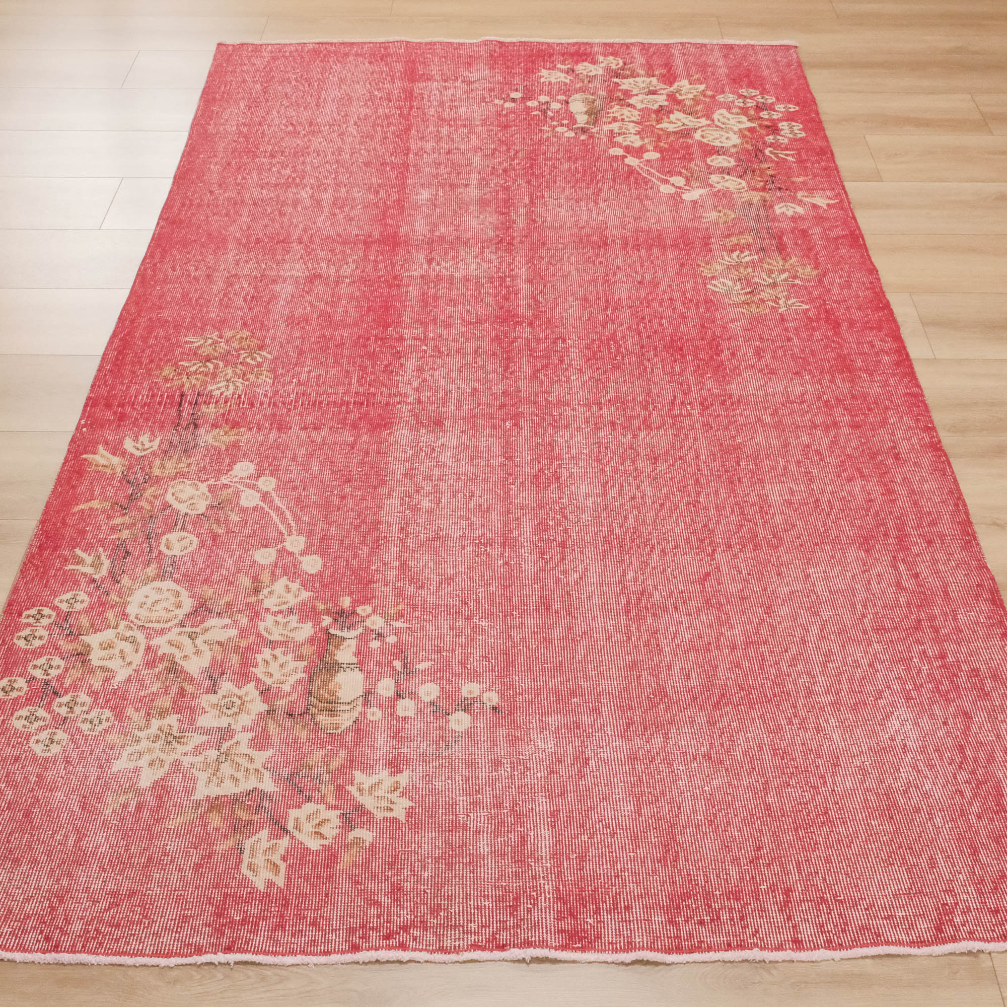 Hand-Woven Vintage Patterned Red Wool Modern Carpet