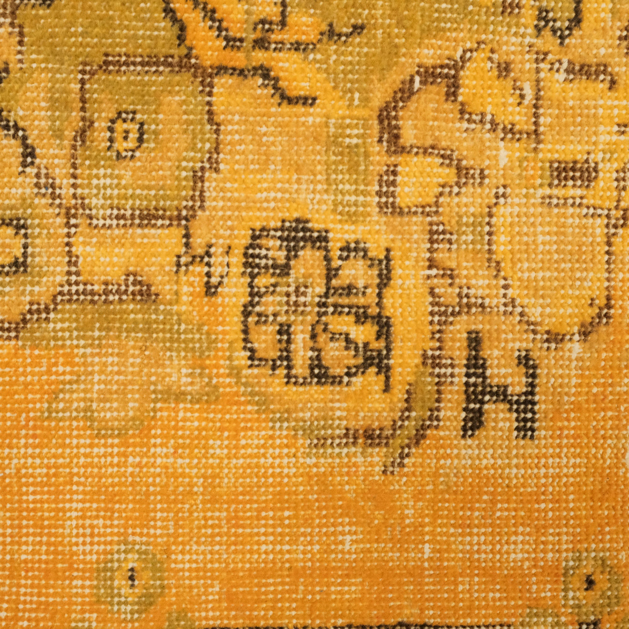 Hand-Woven Vintage Patterned Classic Yellow Wool Carpet