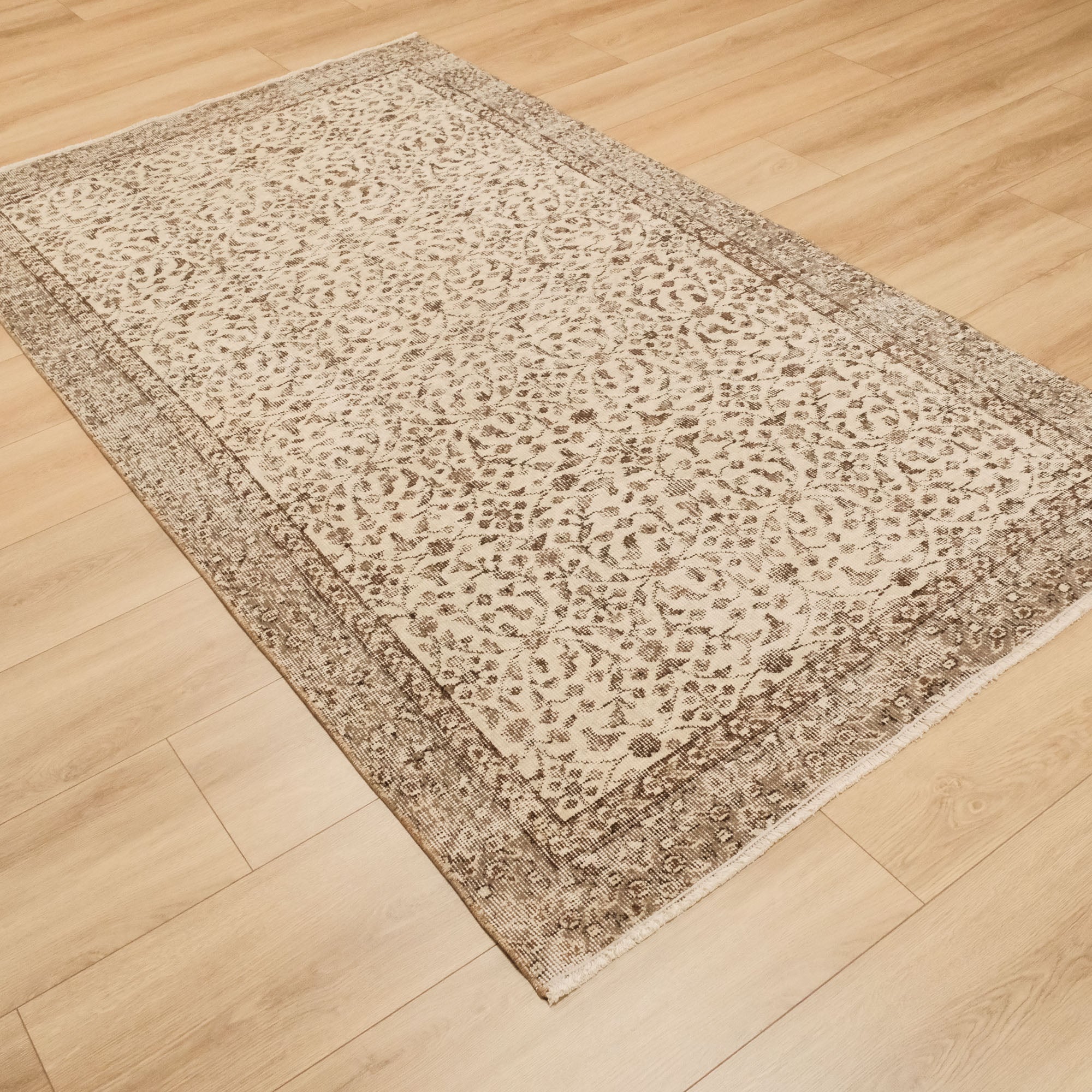 Hand Woven Vintage Patterned Cream Wool Carpet