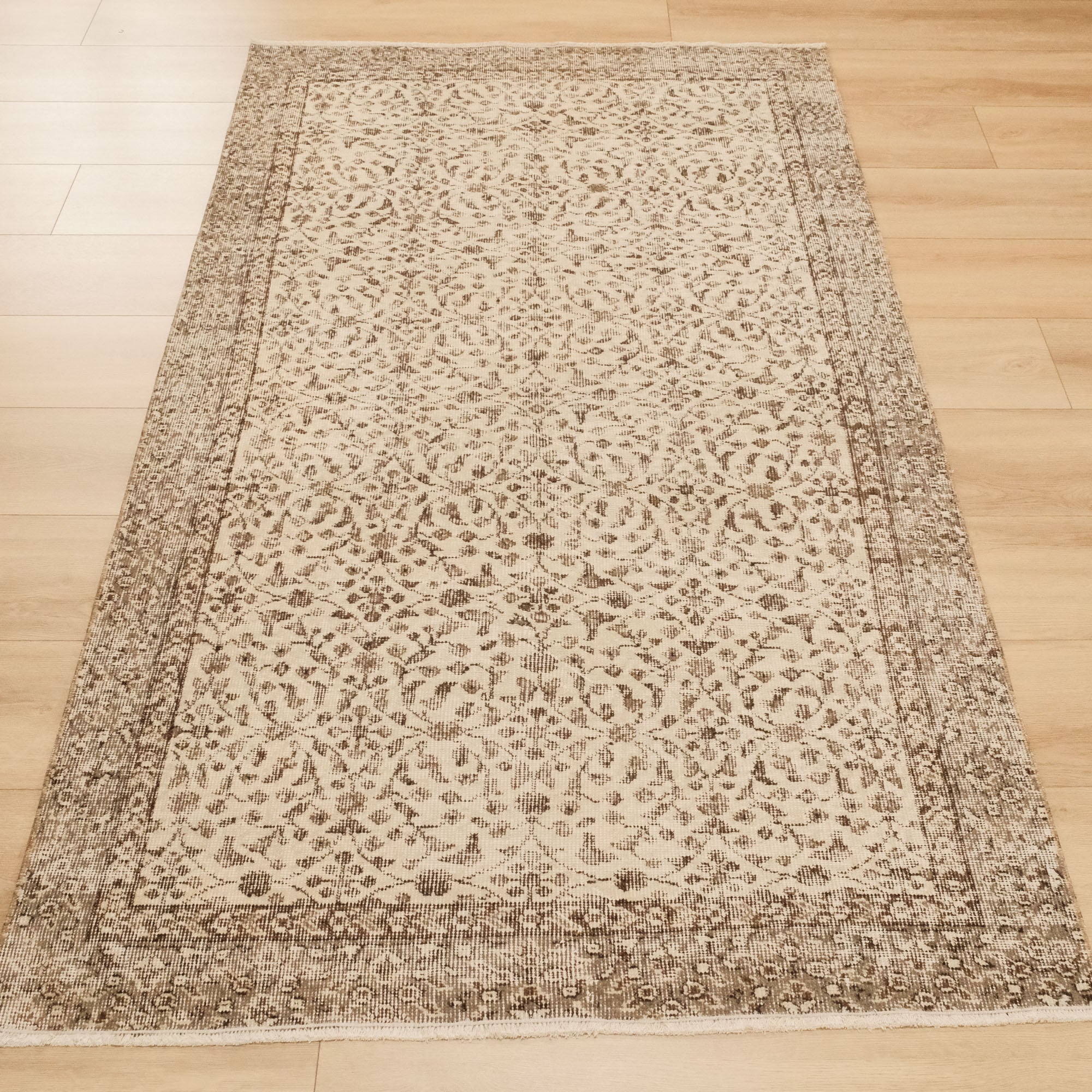 Hand Woven Vintage Patterned Cream Wool Carpet