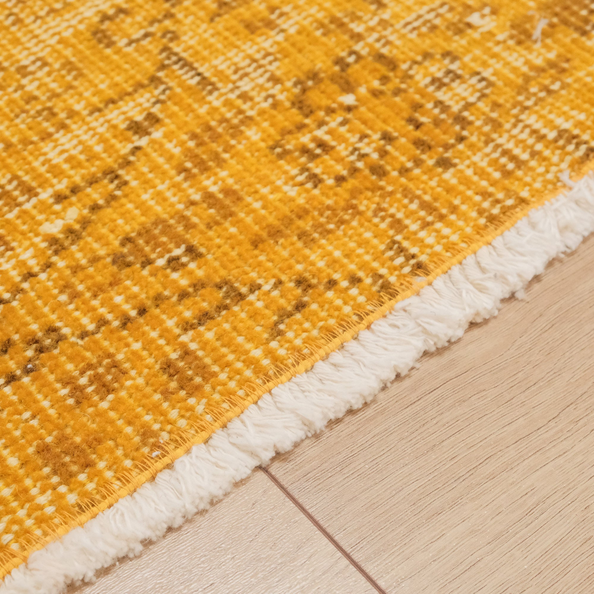 El Dokuma Vintage Desenli Sarı Yün Klasik Halı