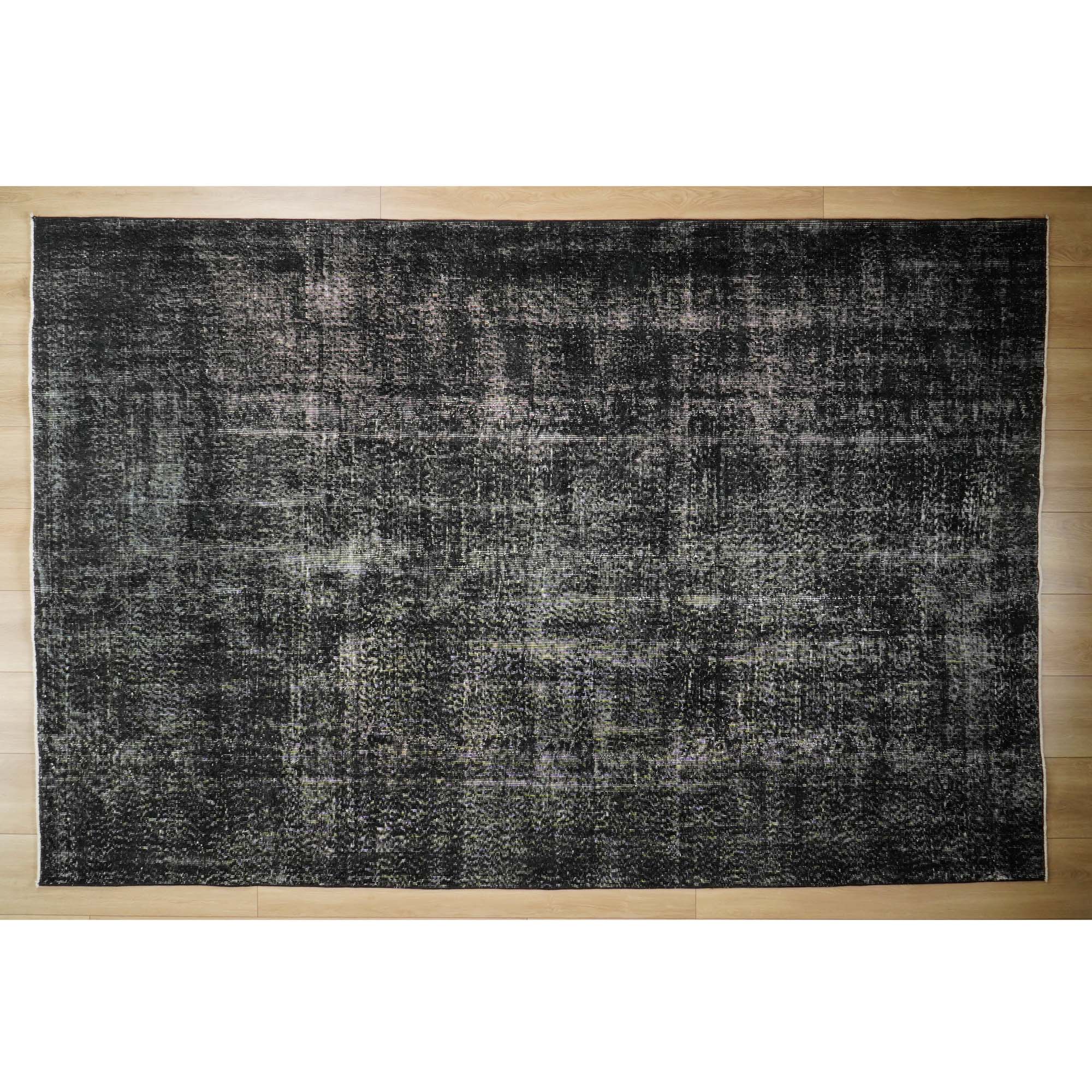 El Dokuma Vintage Desenli Siyah Yün Halı