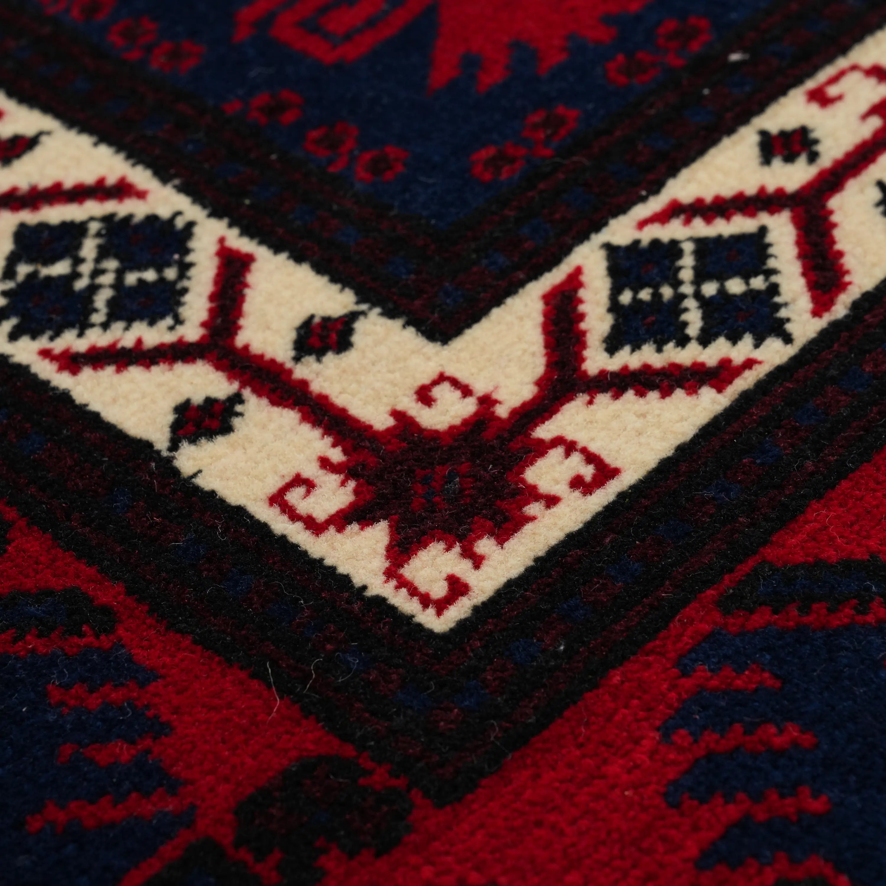 El Dokuma Yağcıbedir Desenli Lacivert Yün Etnik Halı