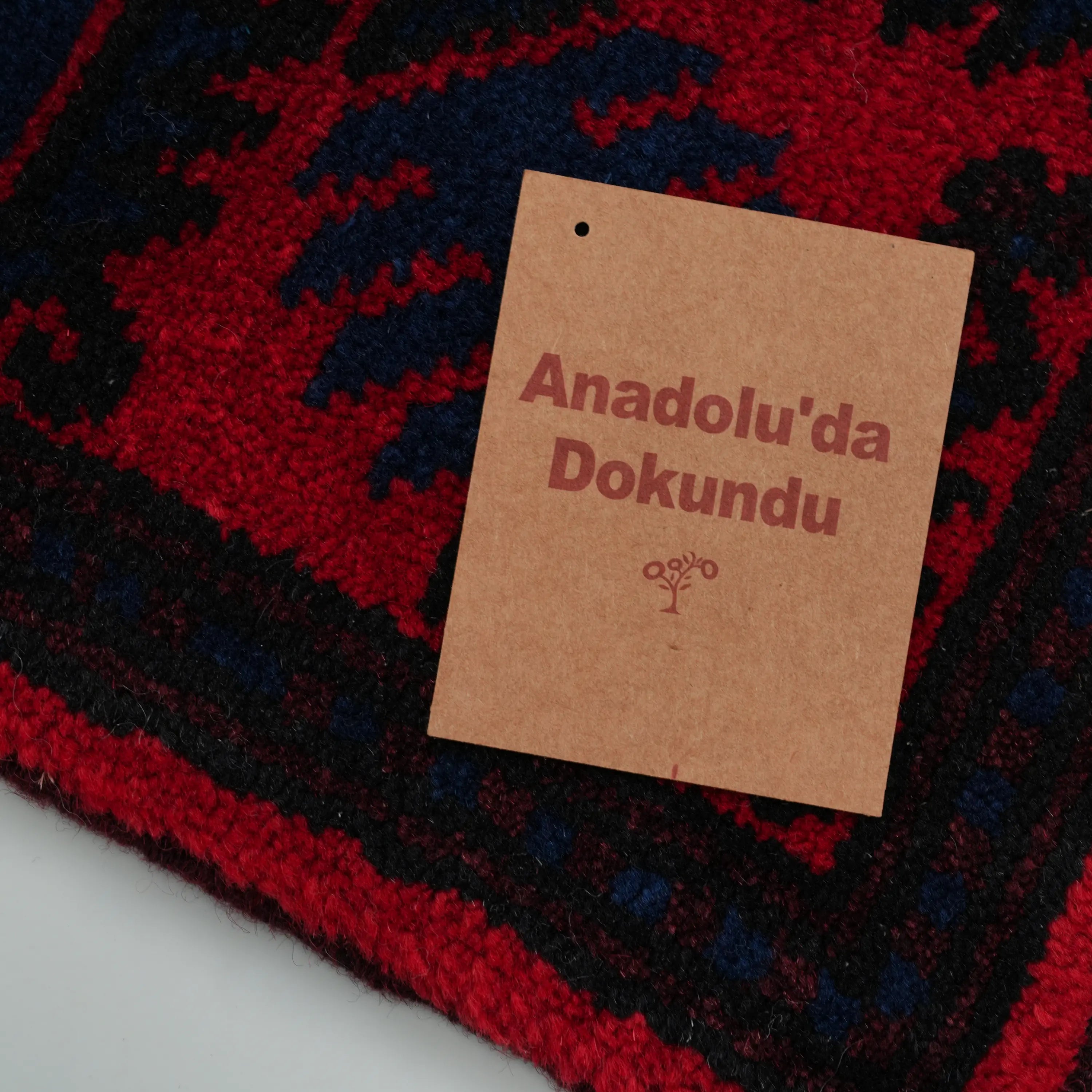 El Dokuma Yağcıbedir Desenli Lacivert Yün Etnik Halı