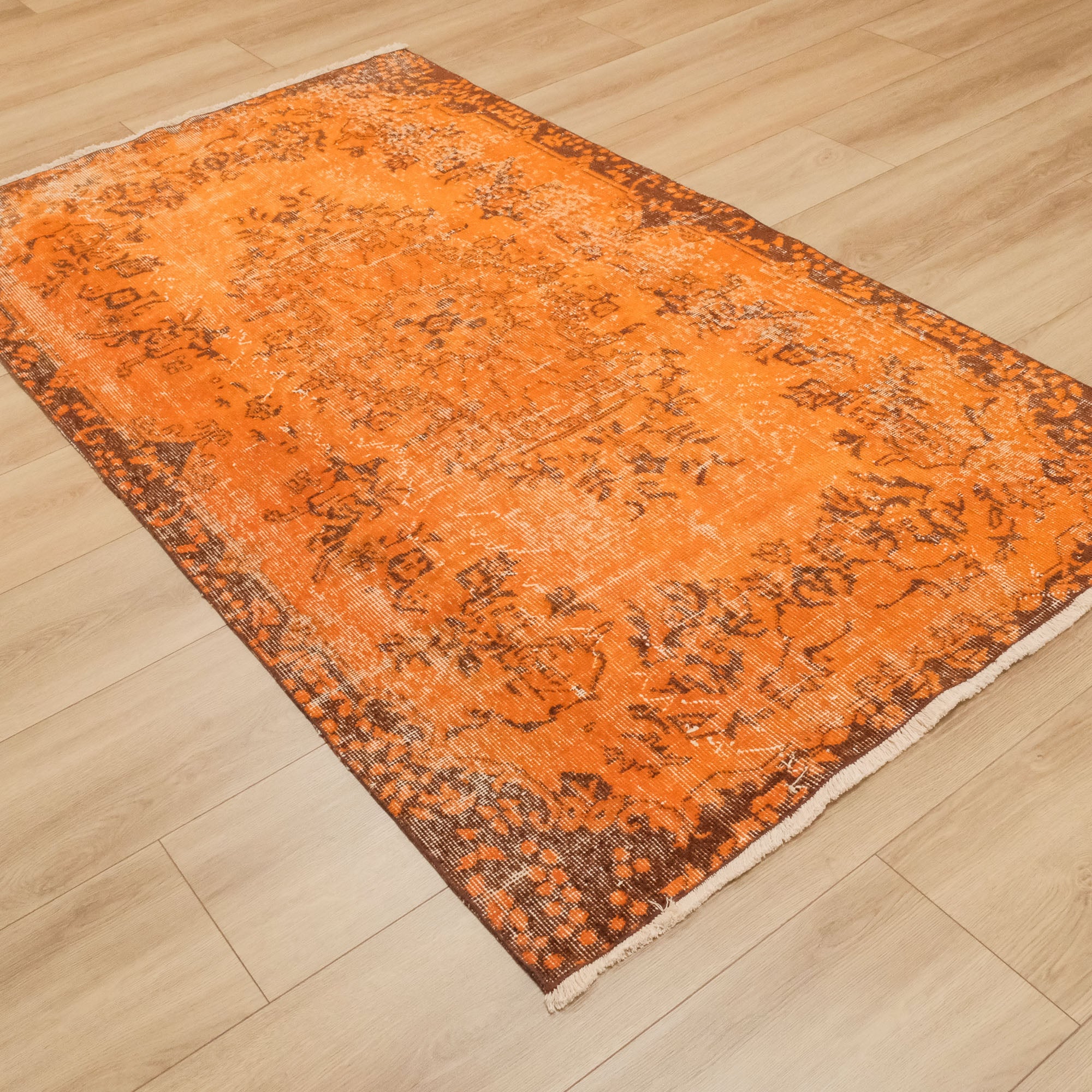 El Dokuma Yün Vintage Desenli Turuncu Halı