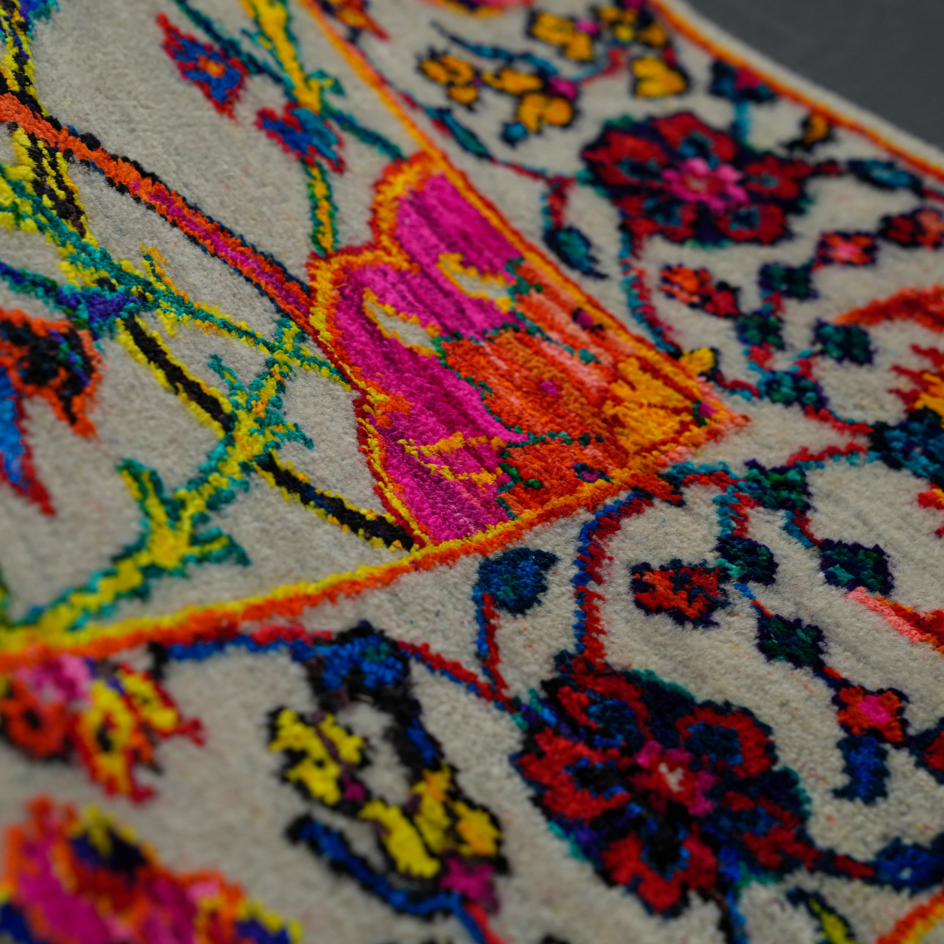 Elvan Series Handwoven Uşak Patterned colorful Silk Rug