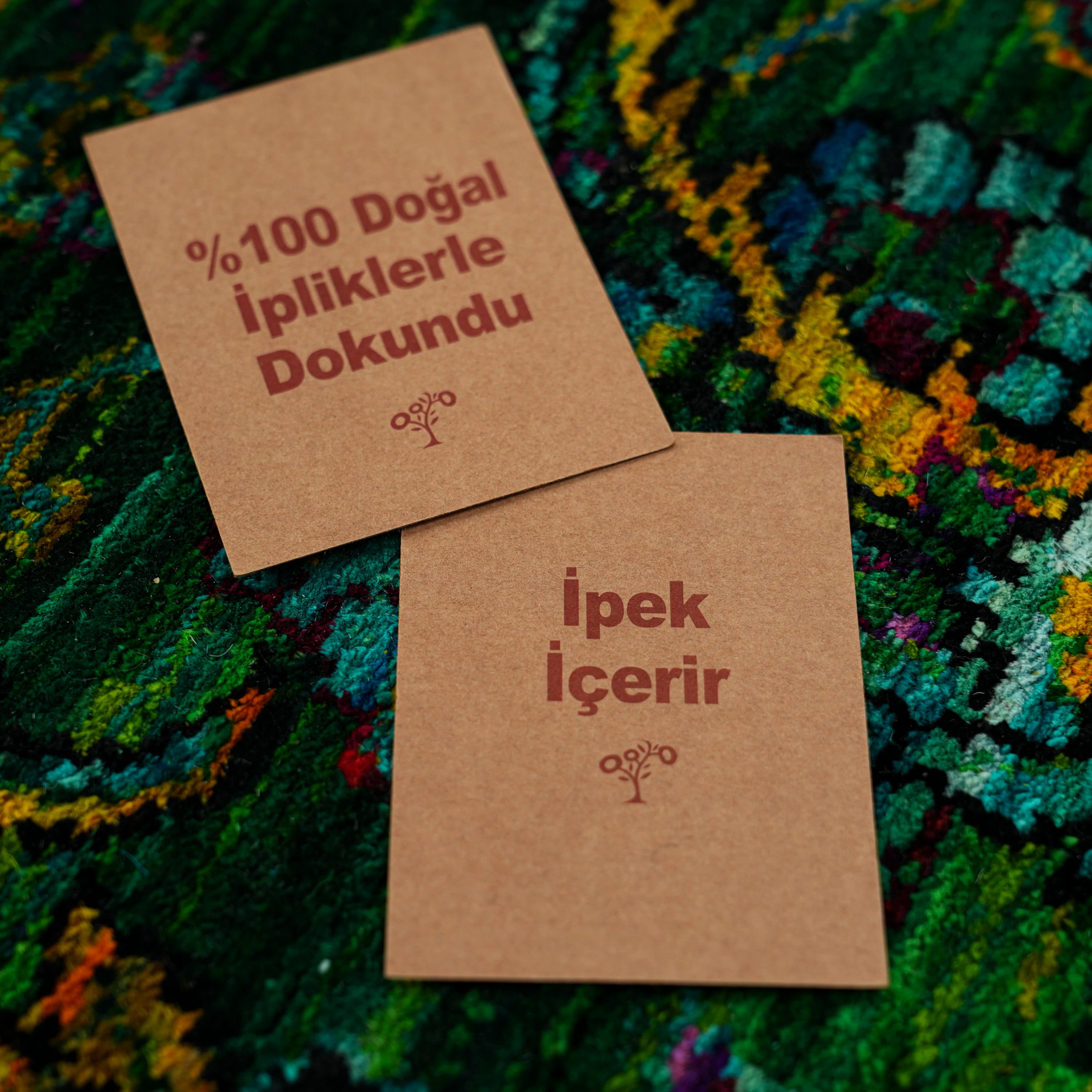 Elvan Series Handwoven Uşak Patterned Green Silk Rug