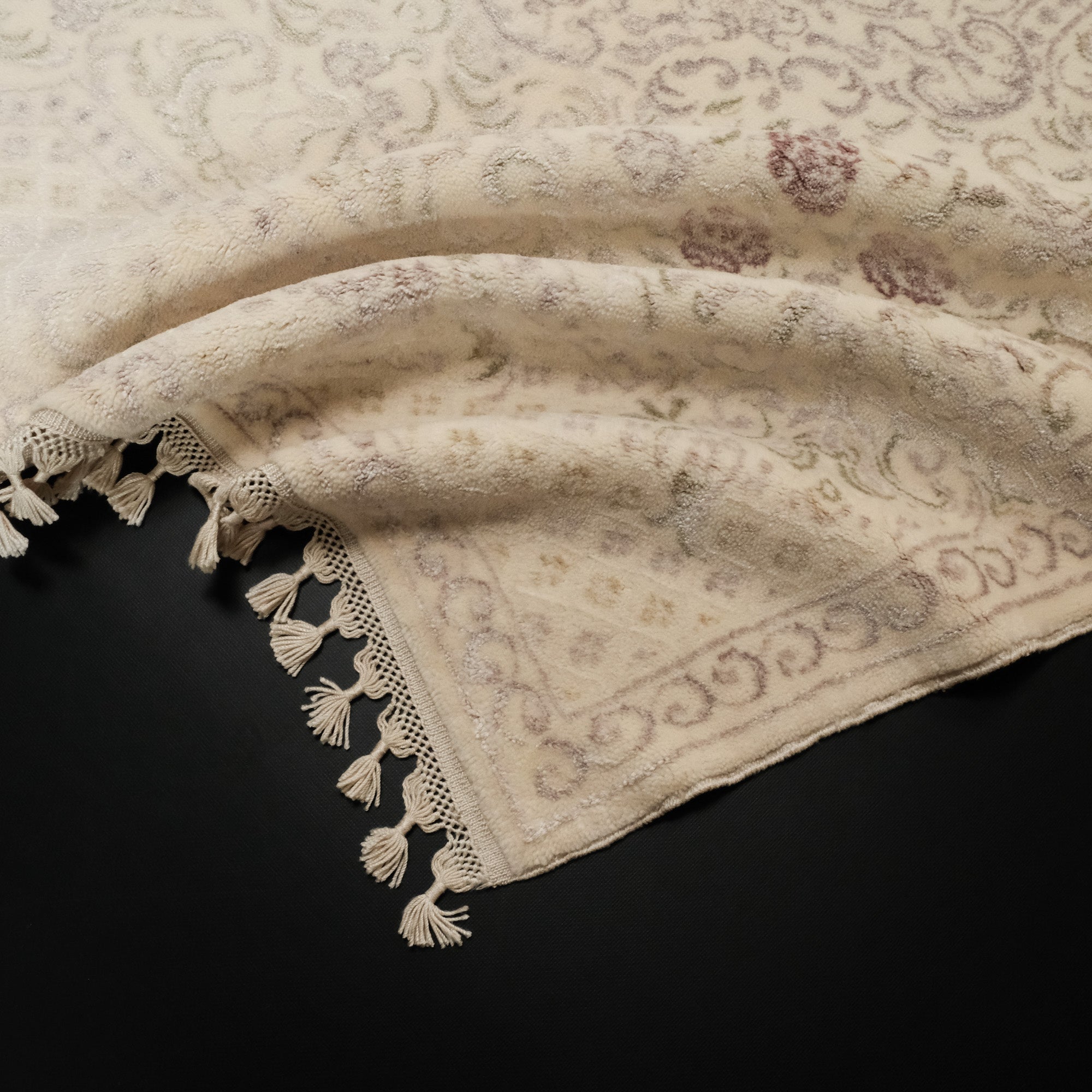 Emirgan Series Floral Design Hand Woven Carpet