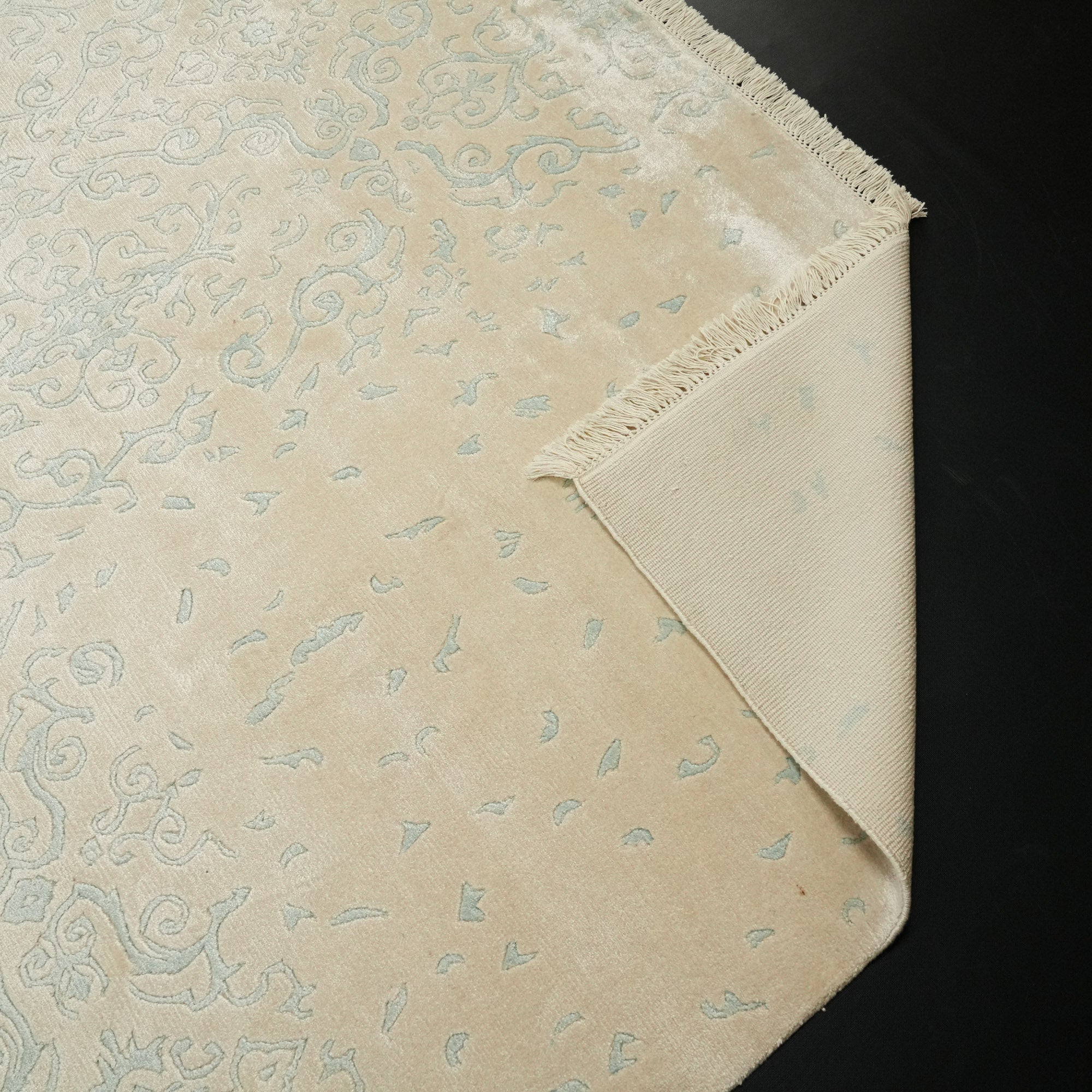 Wrought Iron Series Vintage Design Hand Woven Carpet