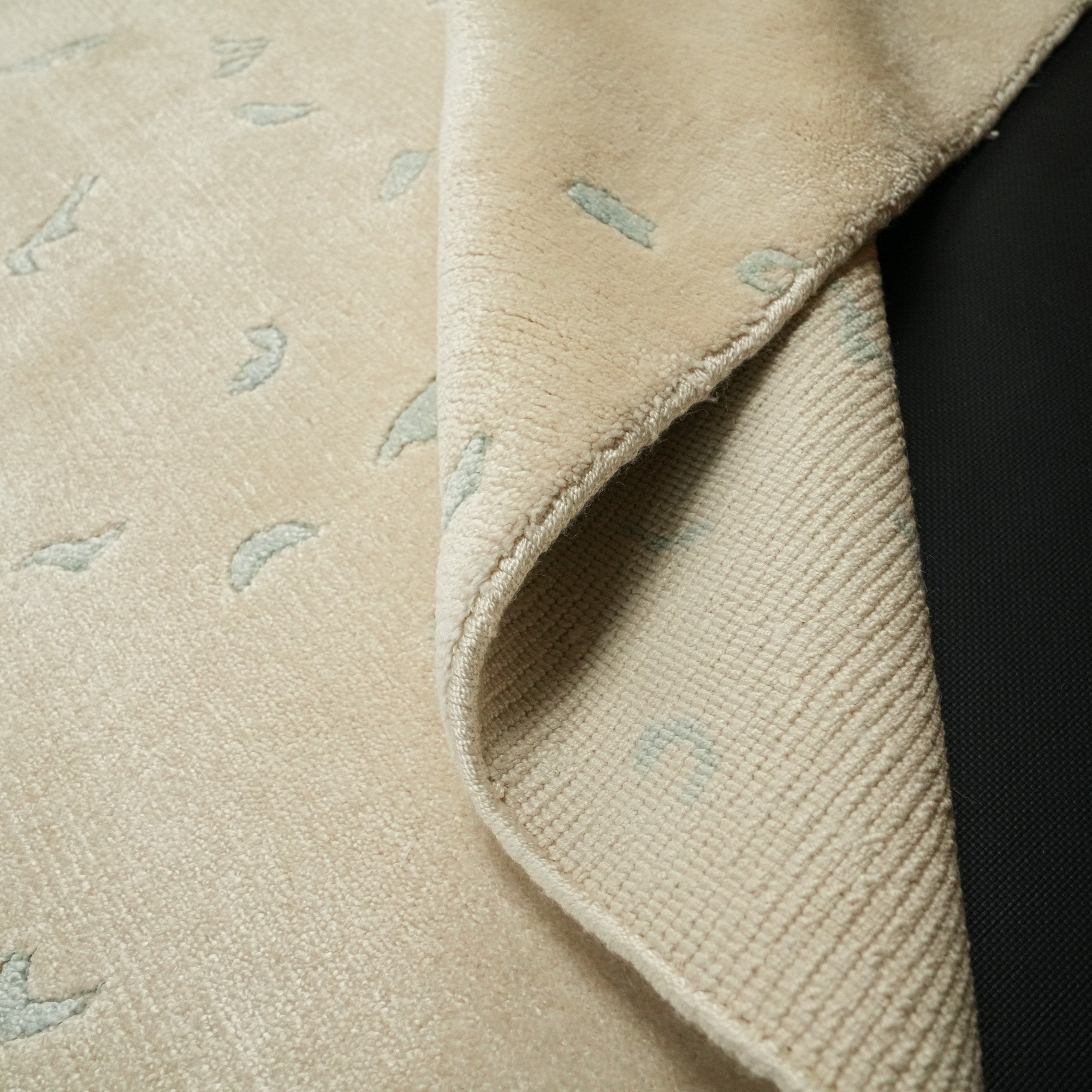 Wrought Iron Series Vintage Design Hand Woven Carpet