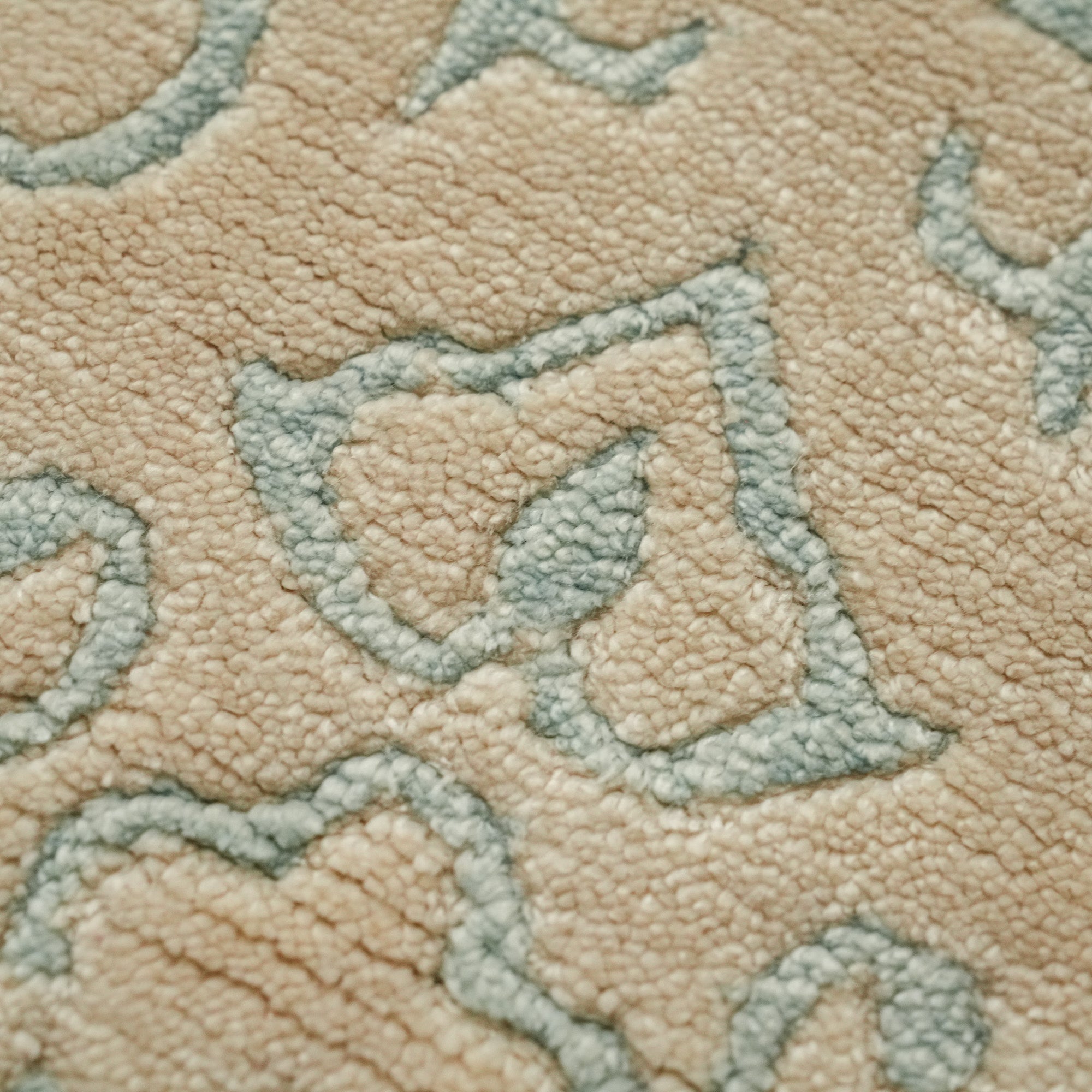 Wrought Iron Series Vintage Design Hand Woven Carpet