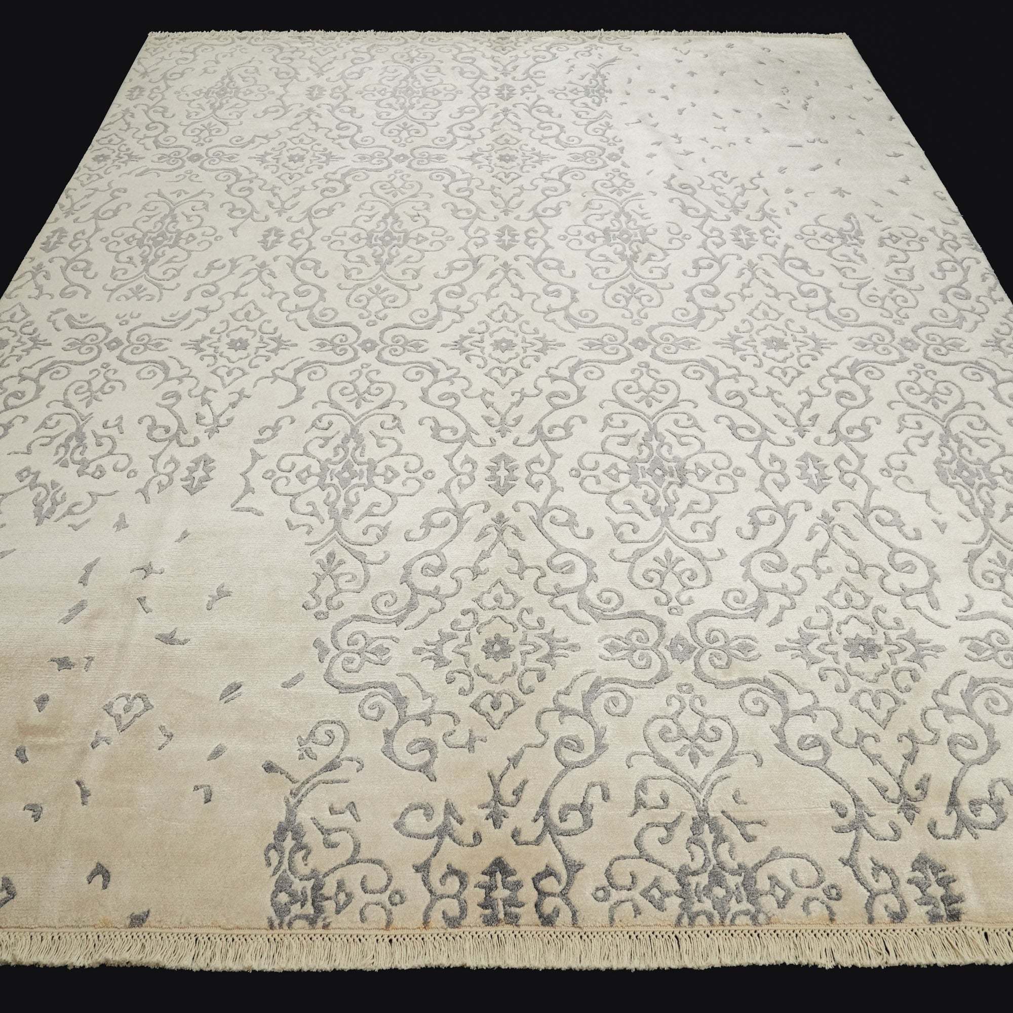 Wrought Iron Series Vintage Design Hand Woven Carpet