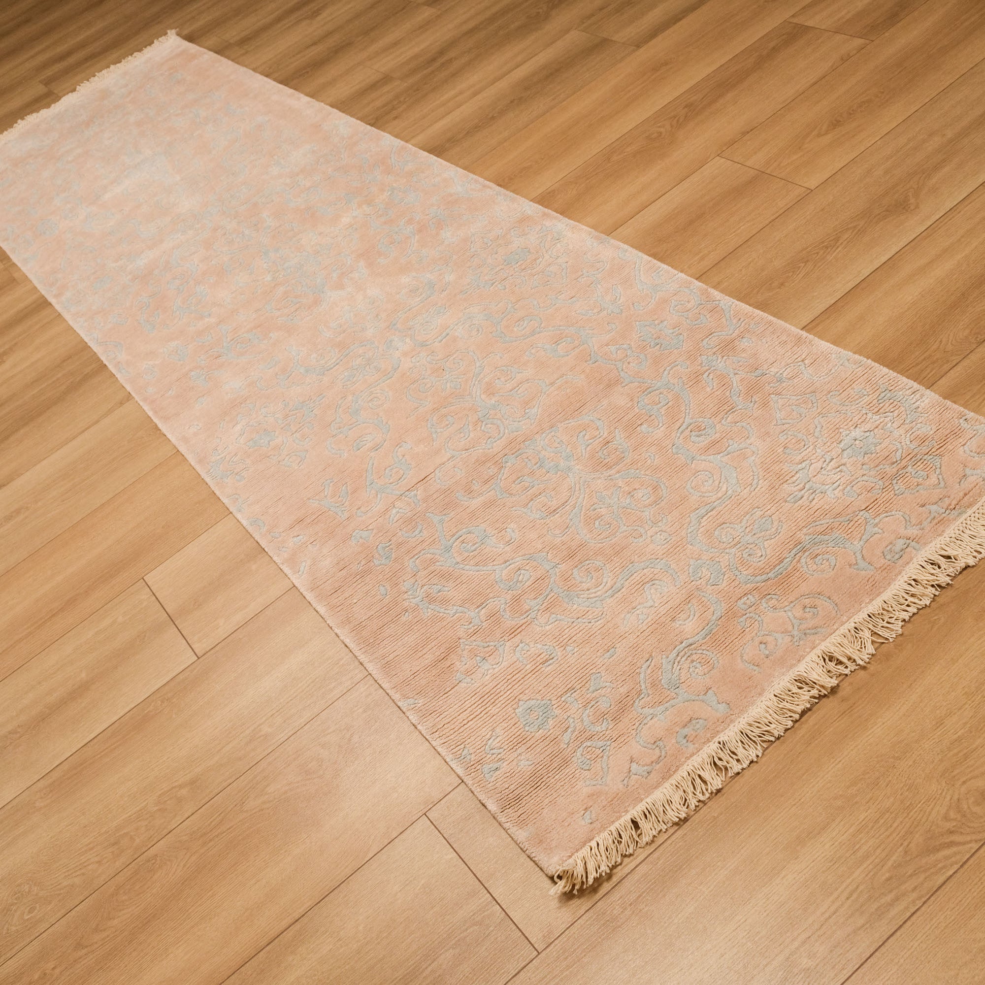 Wrought Iron Series Vintage Design Hand Woven Carpet