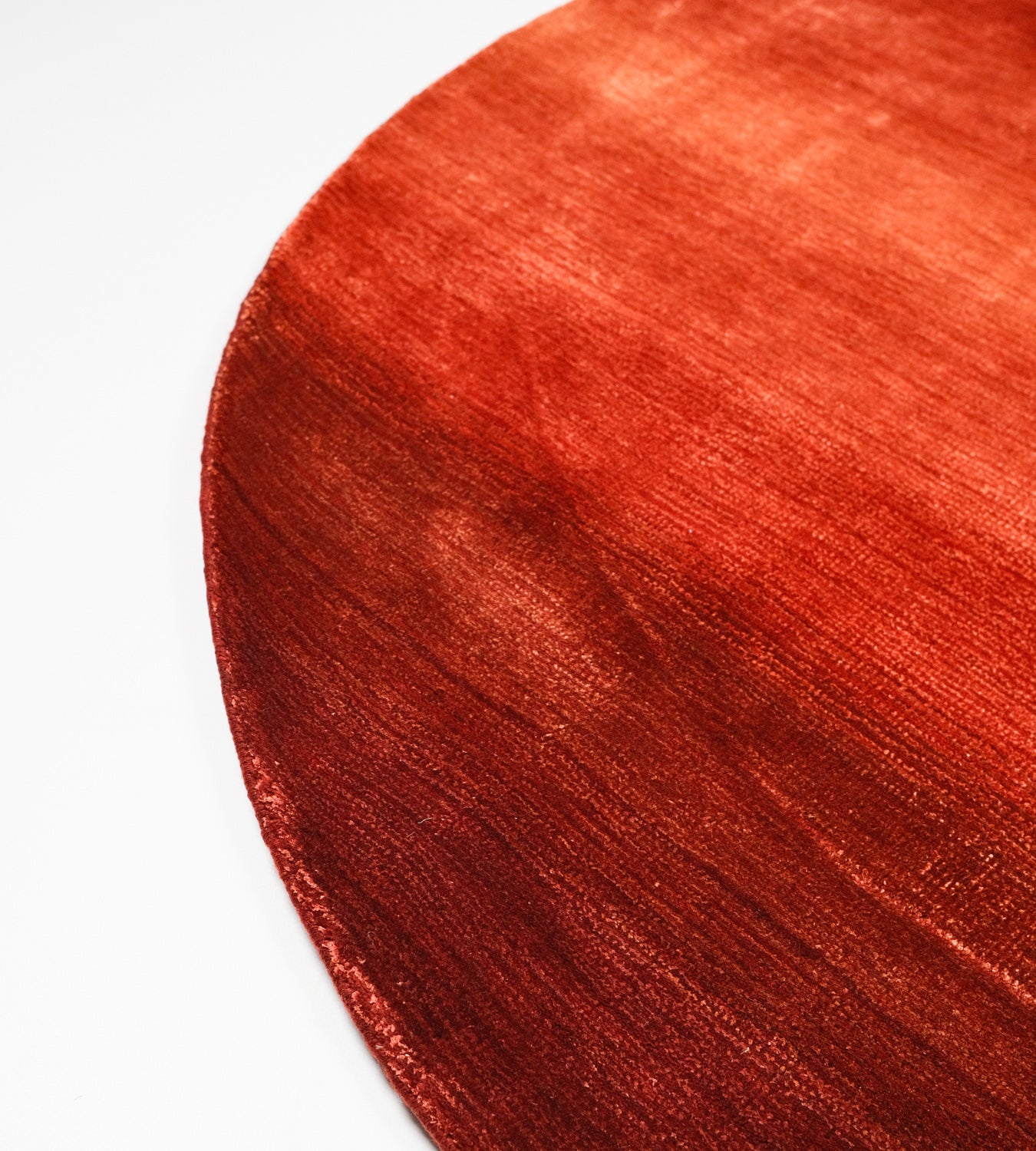 Focus Series Simple Patterned Hand-Woven Carpet