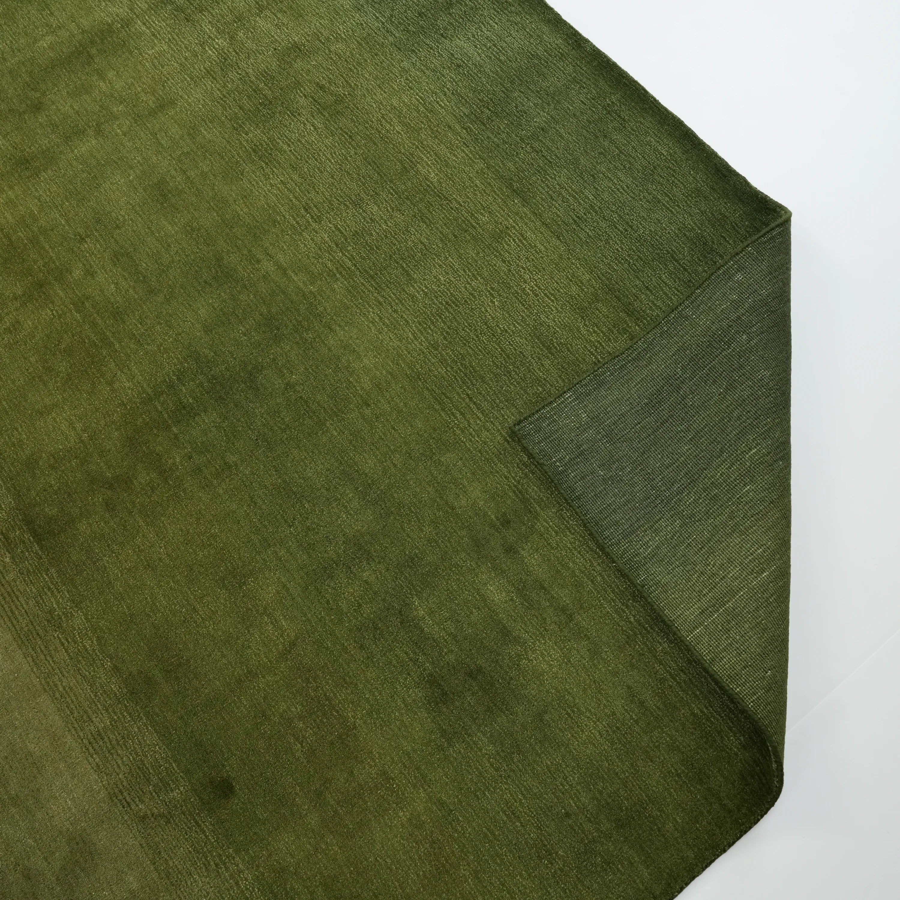 Focus Series Plain Design Hand Woven Carpet