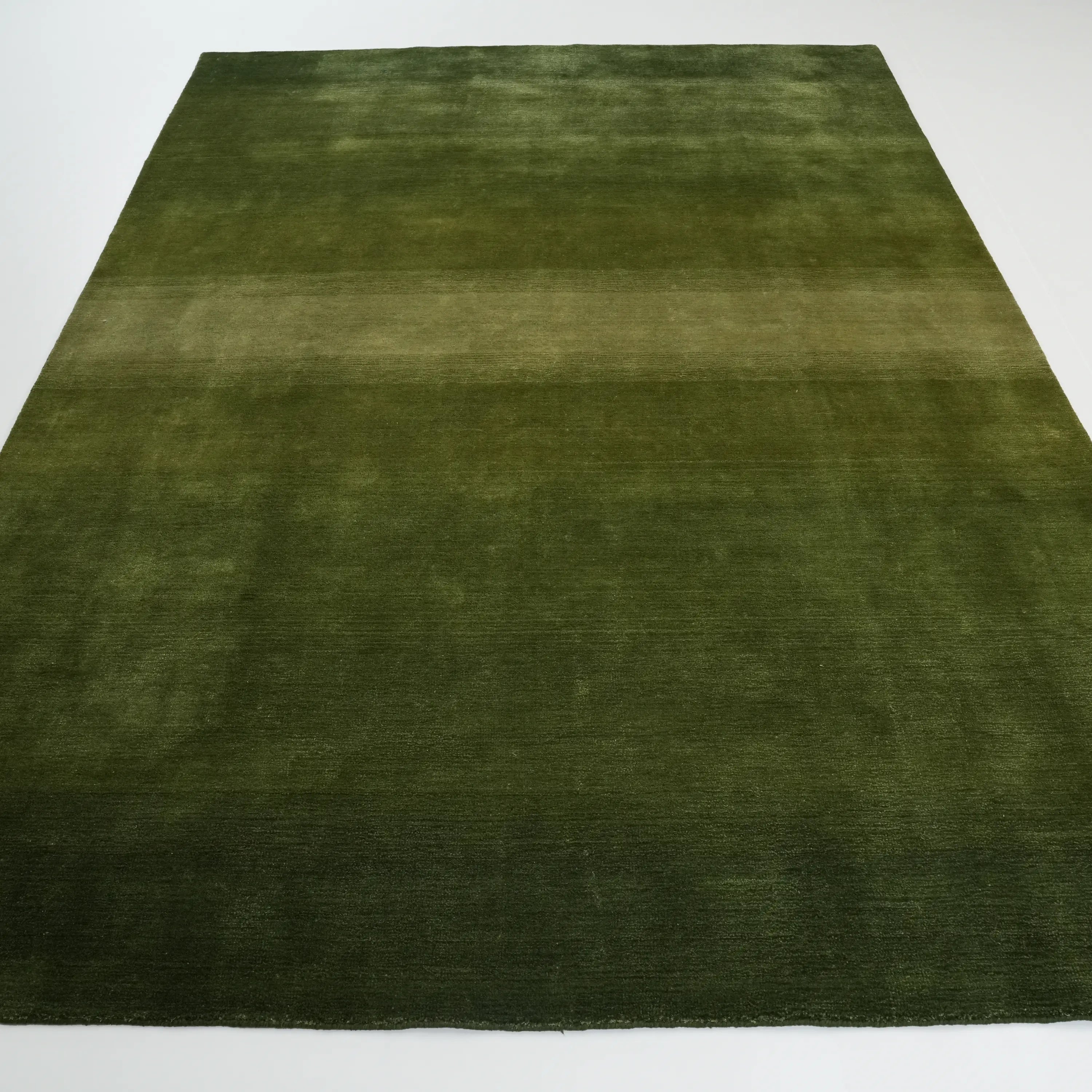 Focus Series Plain Design Hand Woven Carpet