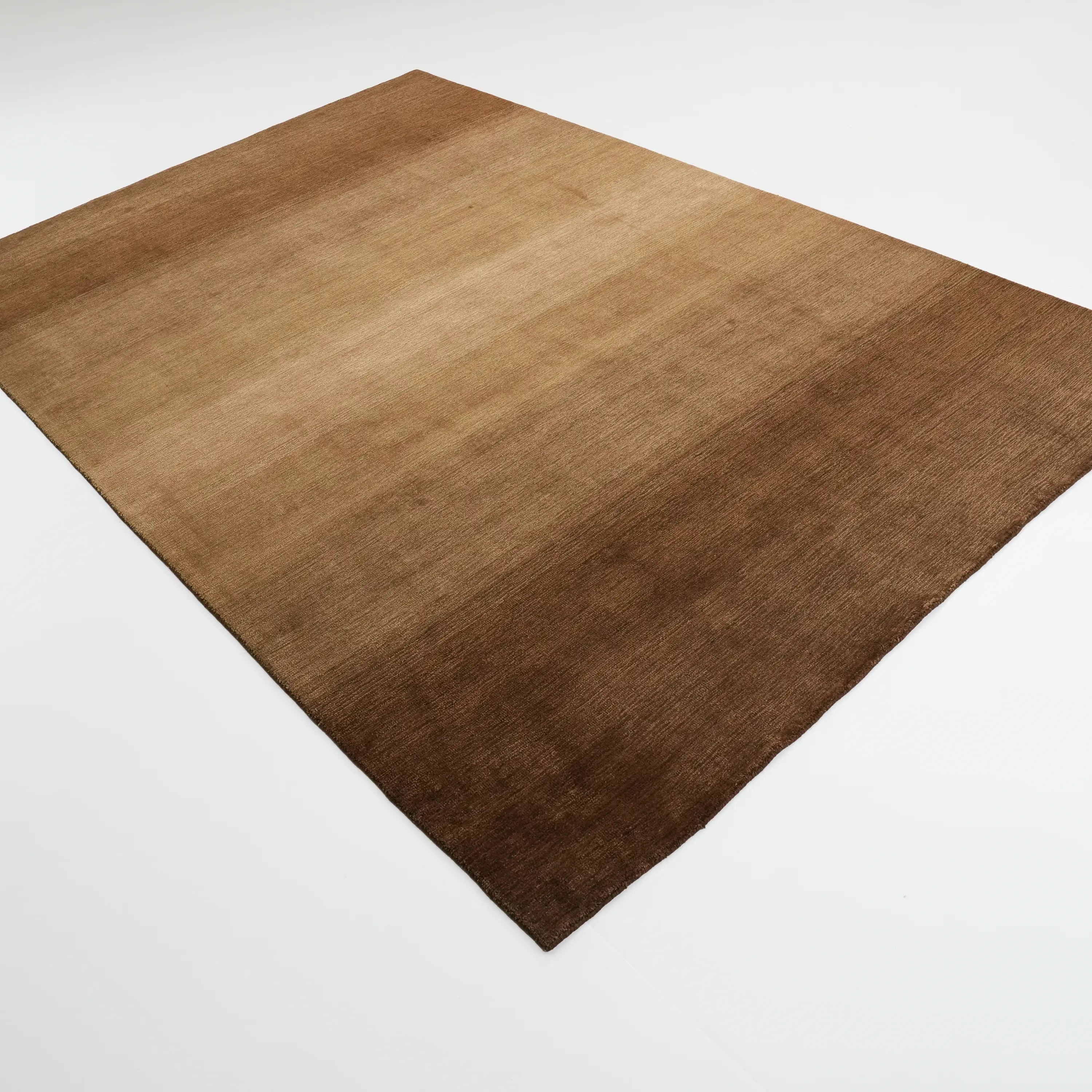 Focus Serisi Tezgah Dokuma Sade Kahverengi Halı