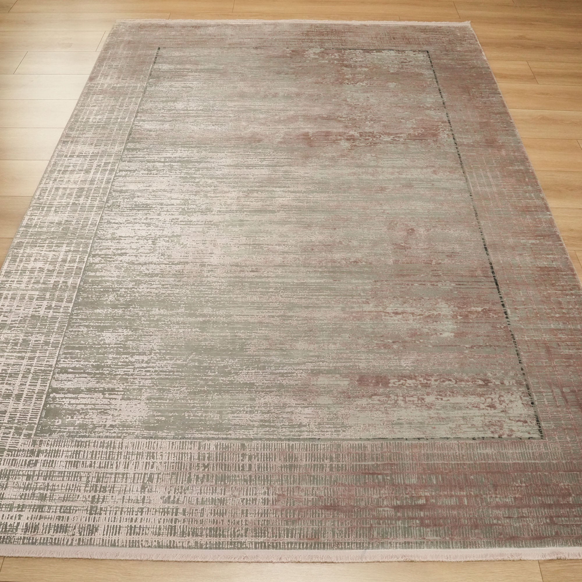 Fresco Dyed Serisi Çerçeve Desenli Kahverengi Viskon Halı