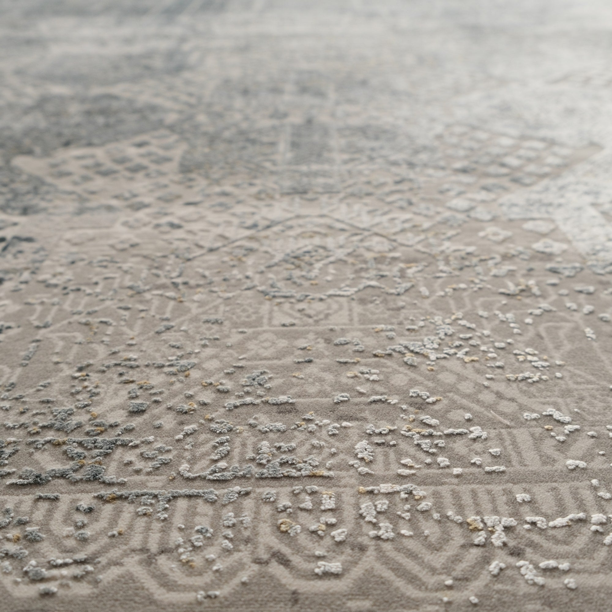 Fresco Serisi Makine Dokuma Vintage Desenli Gri Halı