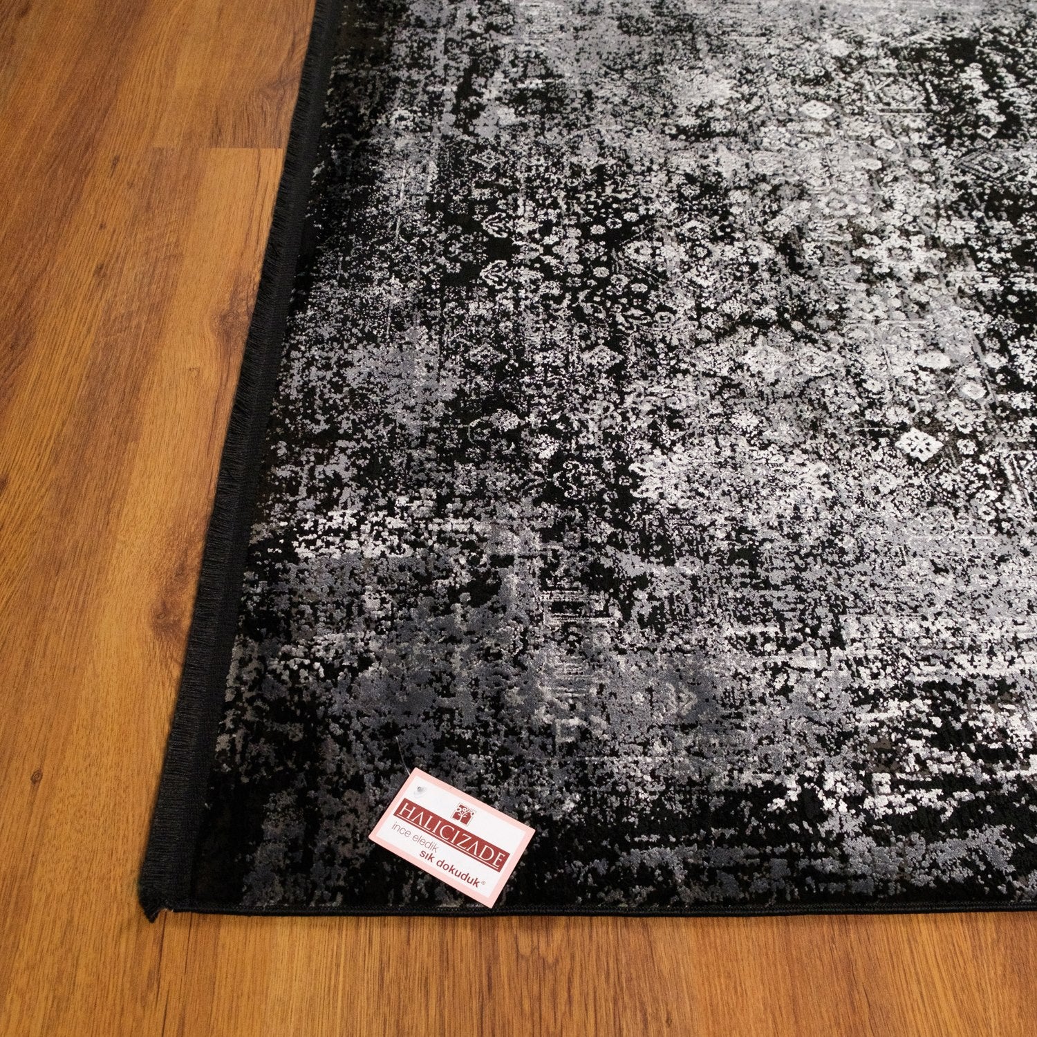 Fresco Vintage Design Machine Woven Carpet