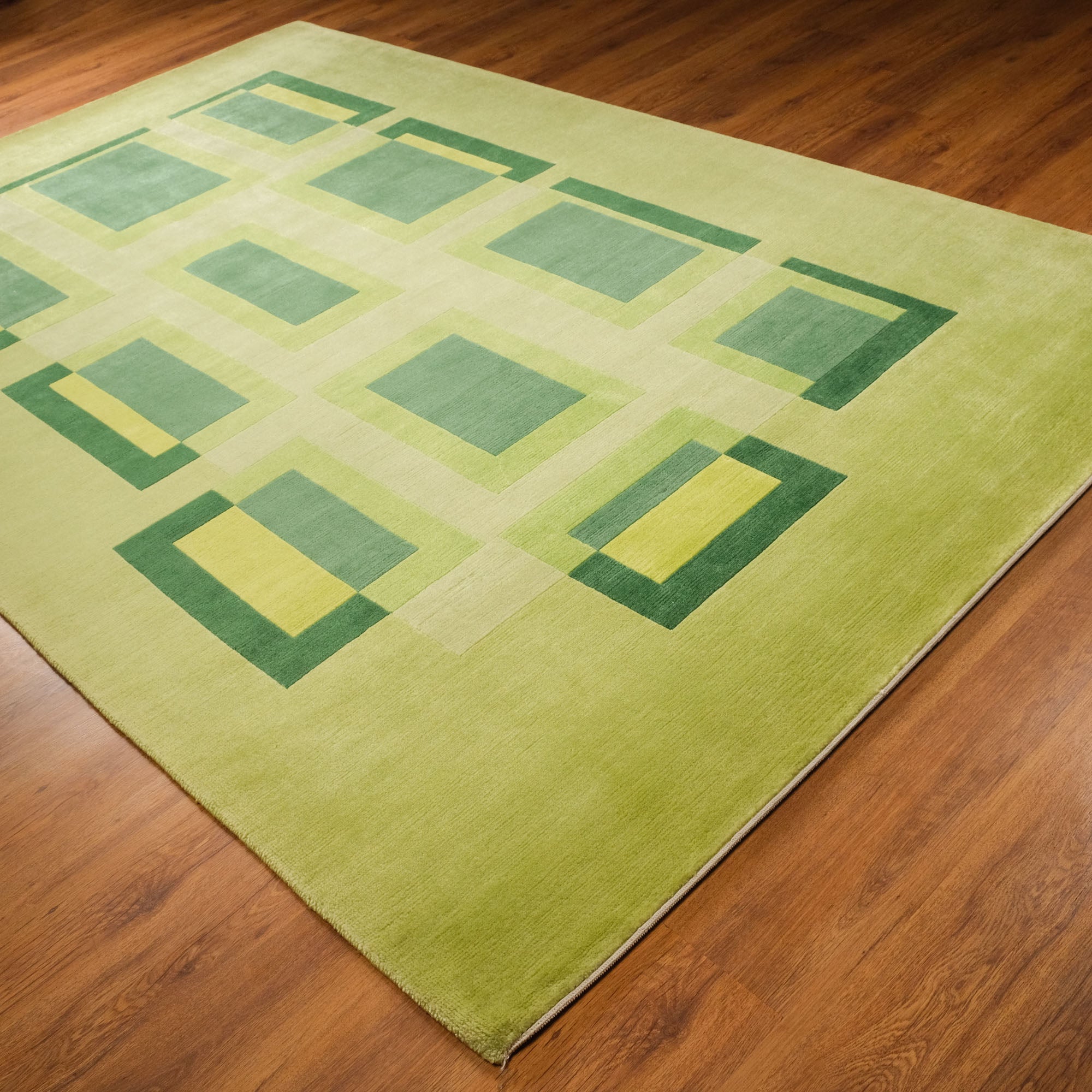 Geometrik Desenli El Dokuma Halı