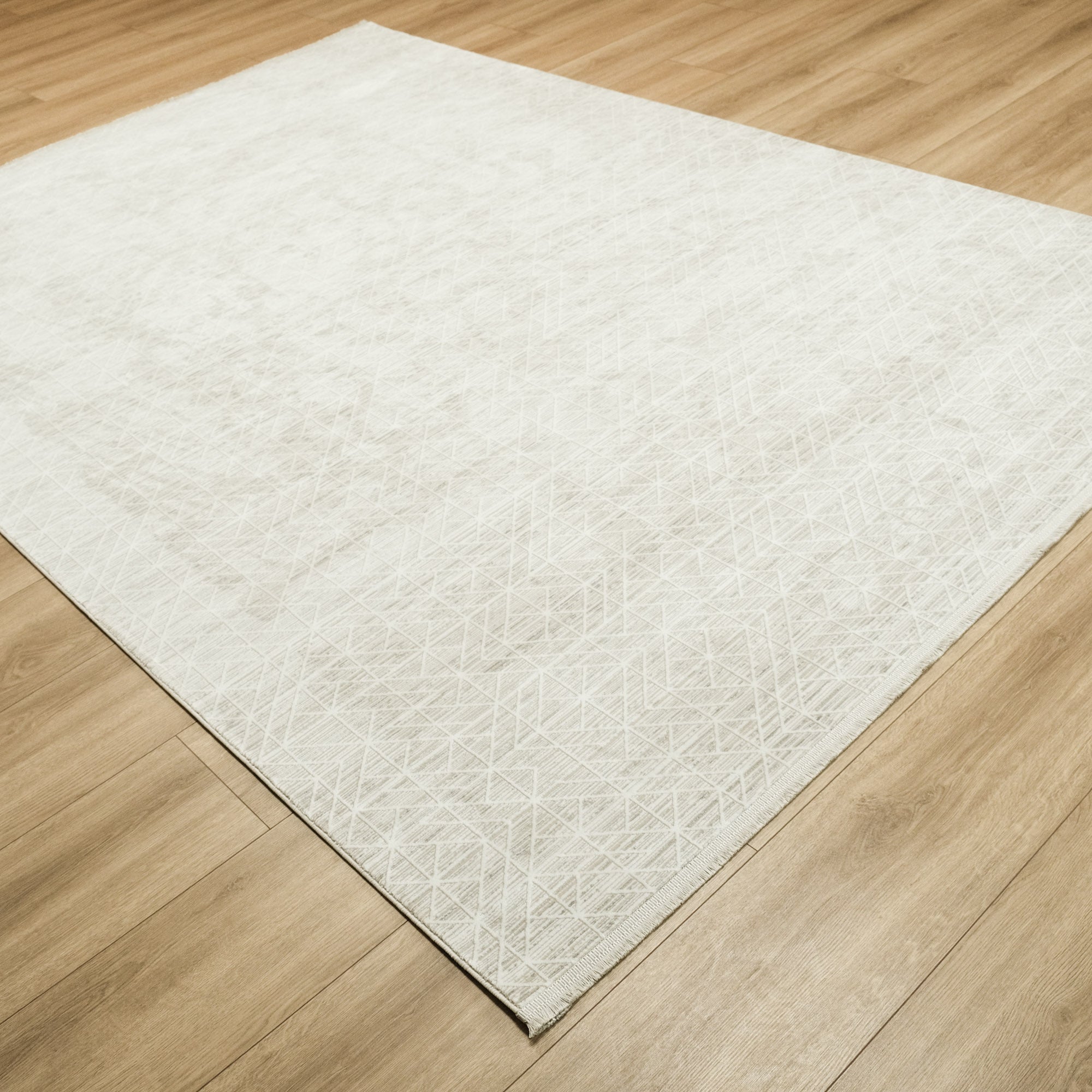 Geometrik Desenli Makine Dokuma Halı