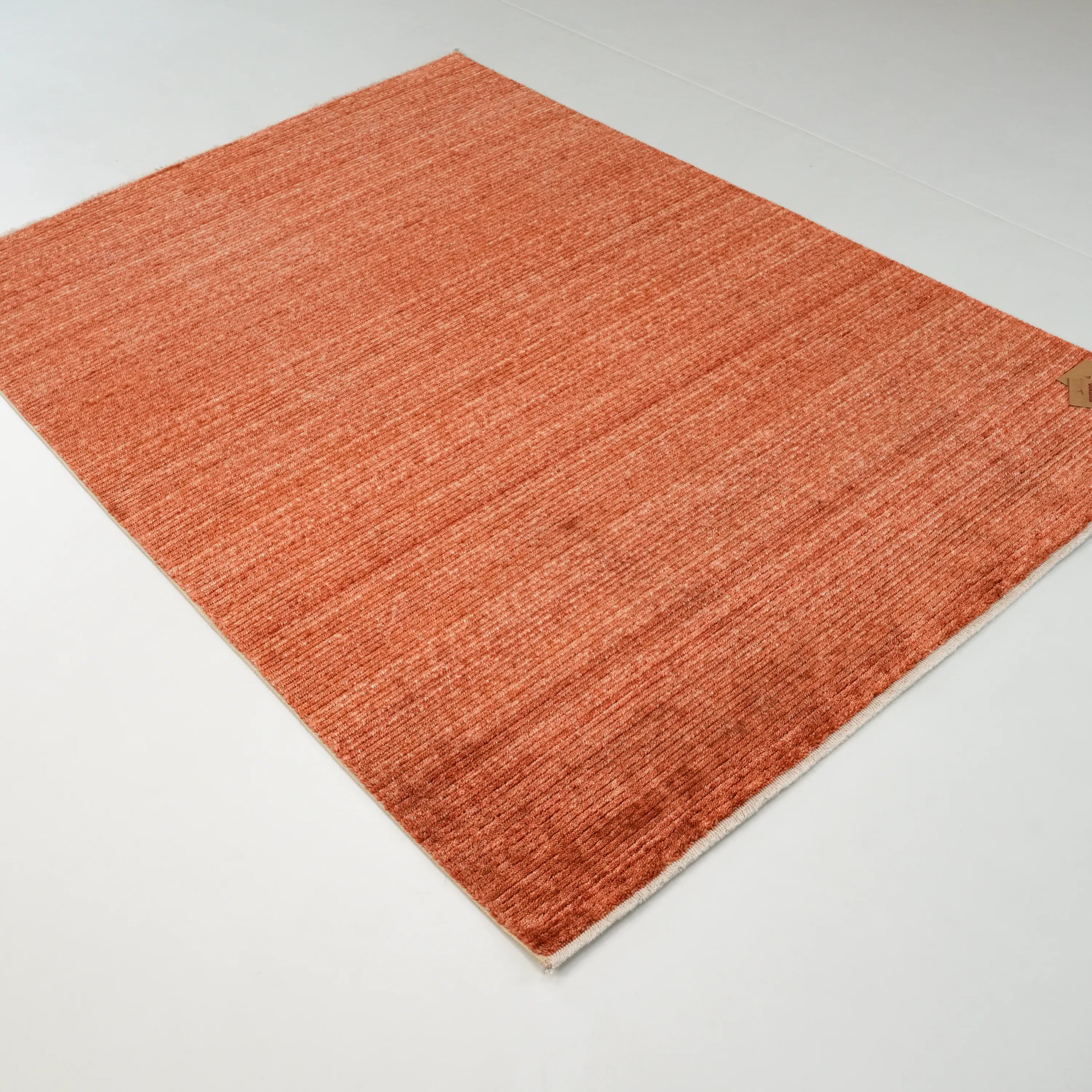 Gessi Serisi Sade Desenli Turuncu Tencel Tezgah Dokuma Halı