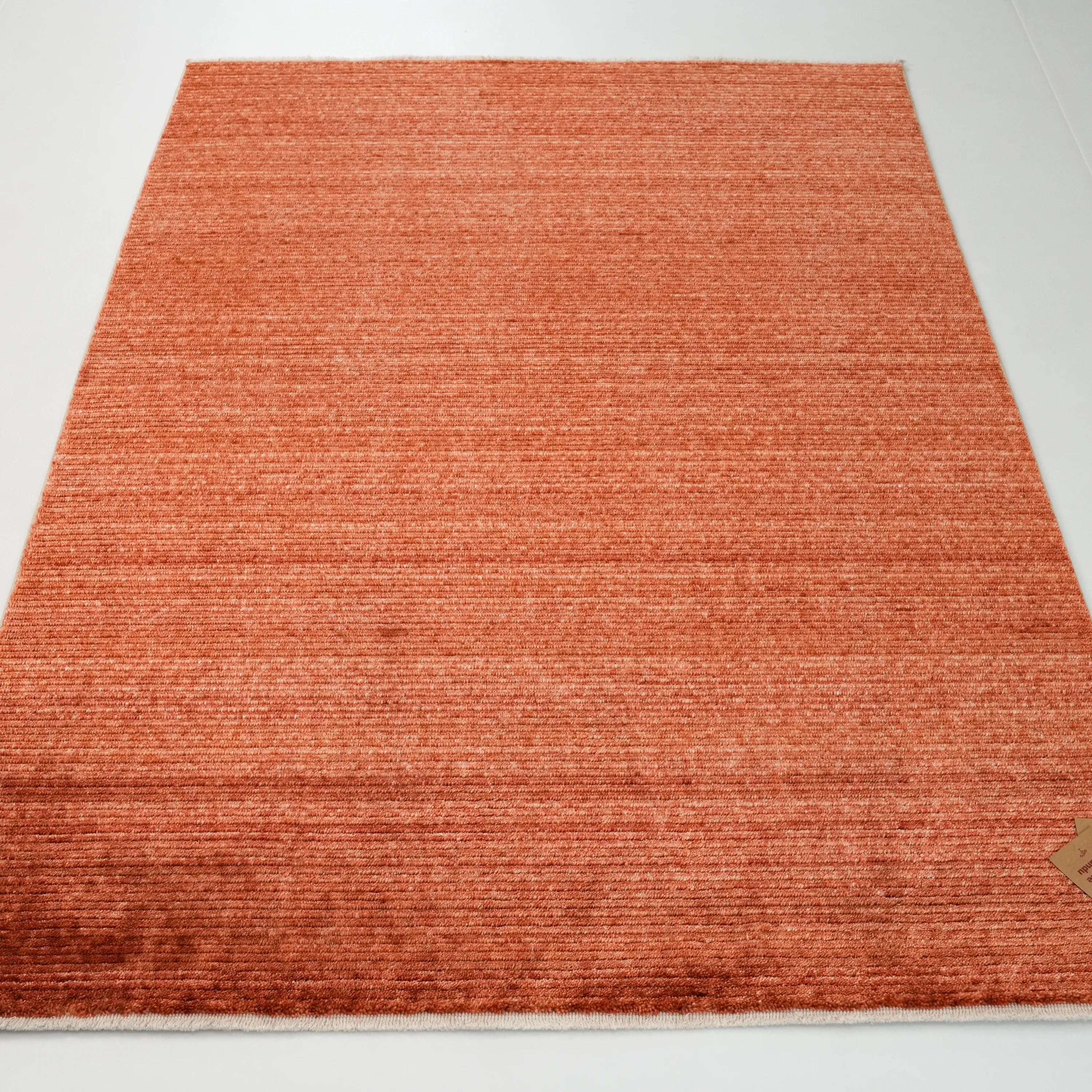 Gessi Serisi Sade Desenli Turuncu Tencel Tezgah Dokuma Halı