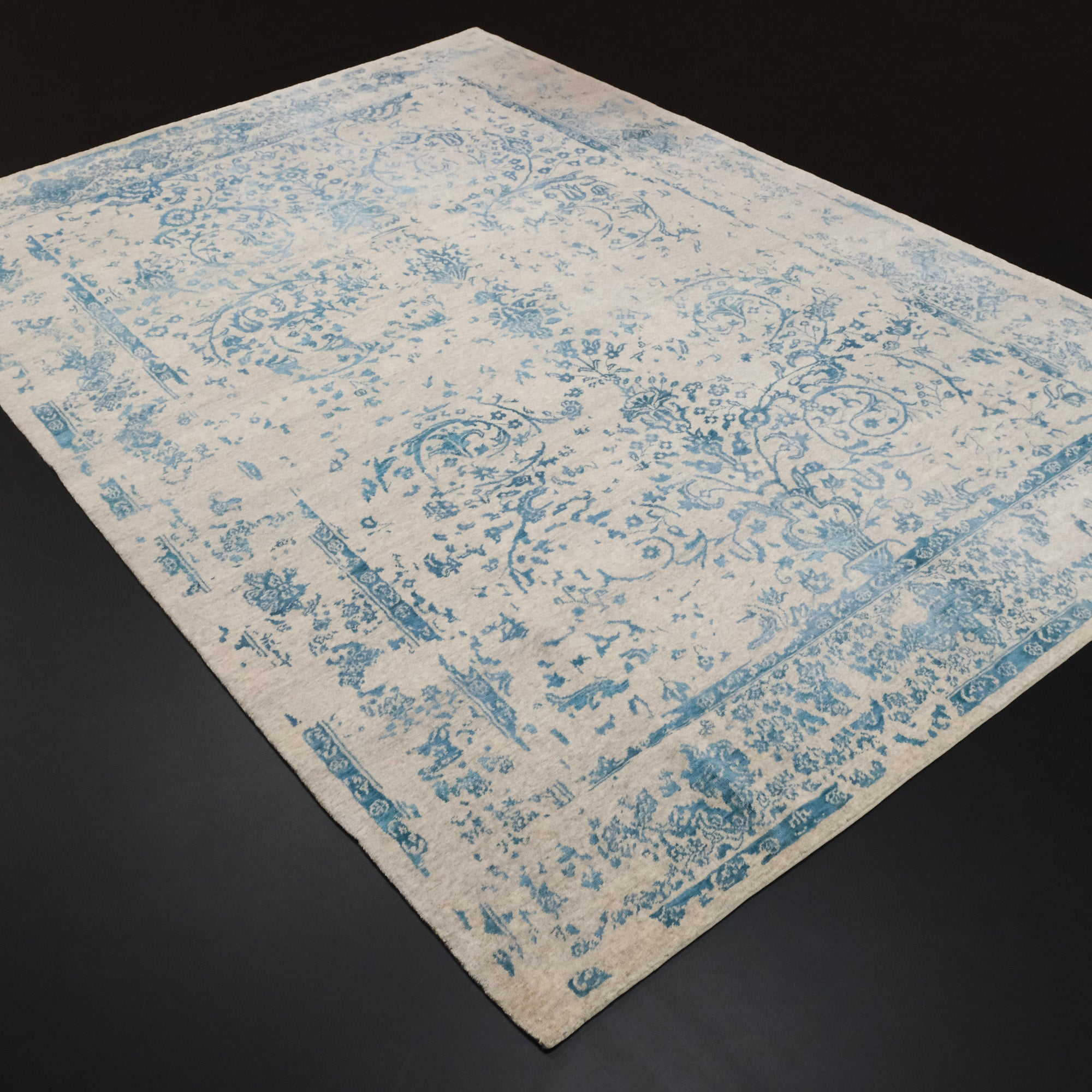 Glaze Series Silk Handwoven Vintage Patterned Blue Rug
