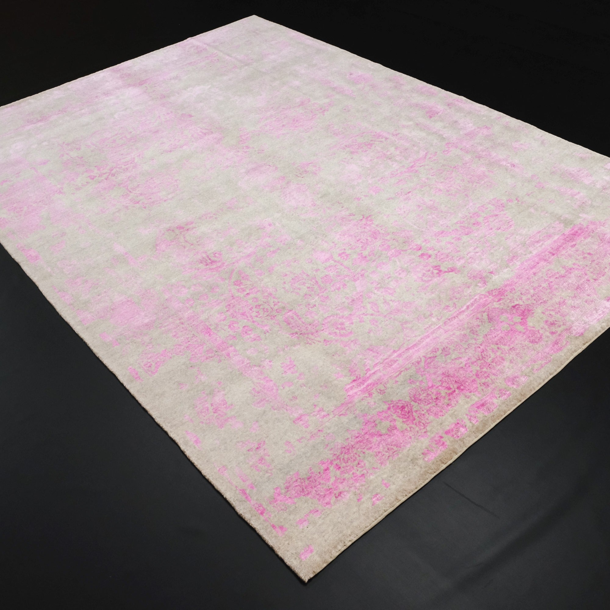 Glaze Serisi İpekli El Dokuma Vintage Desenli Pembe Halı